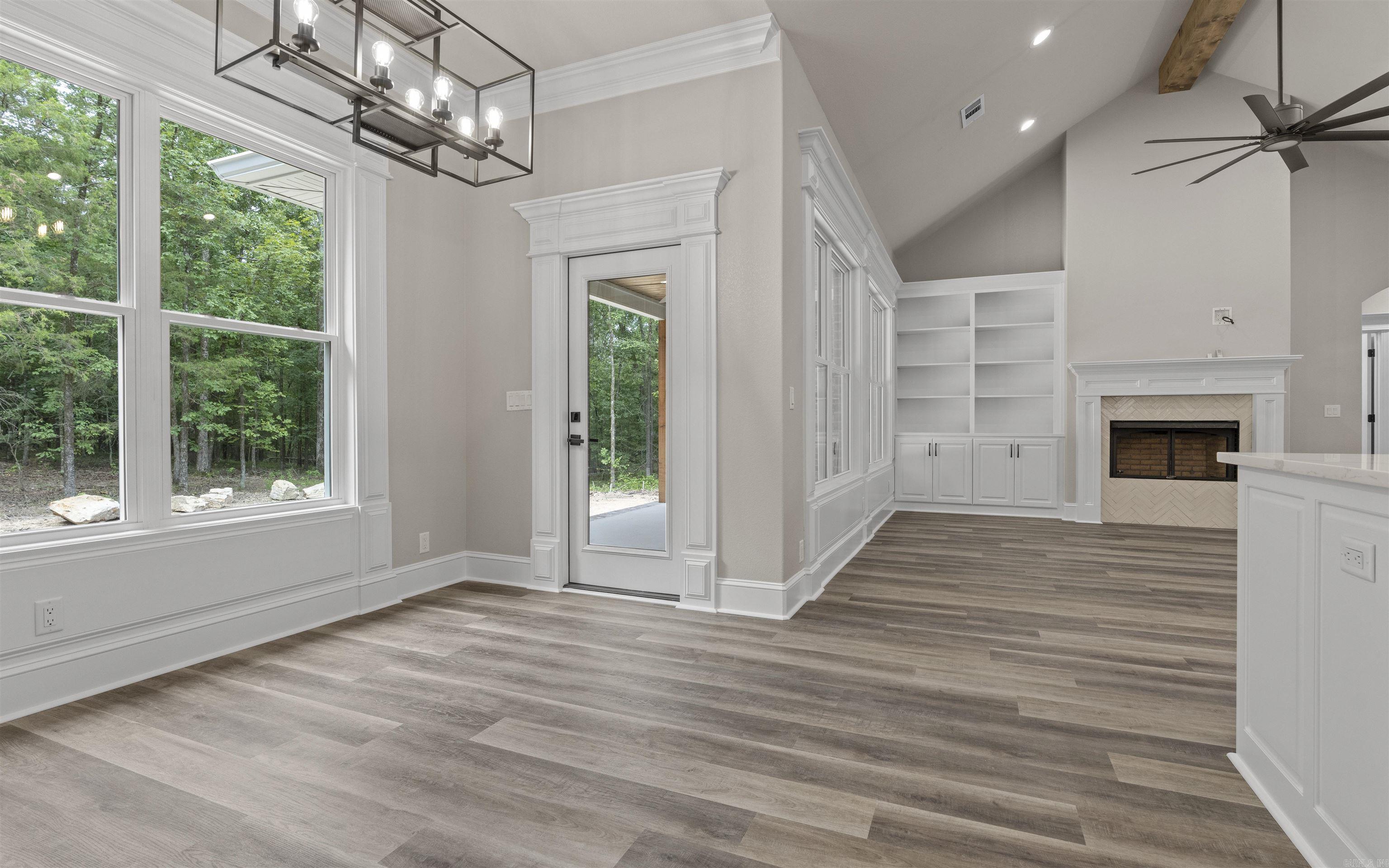 Isabella - Residential