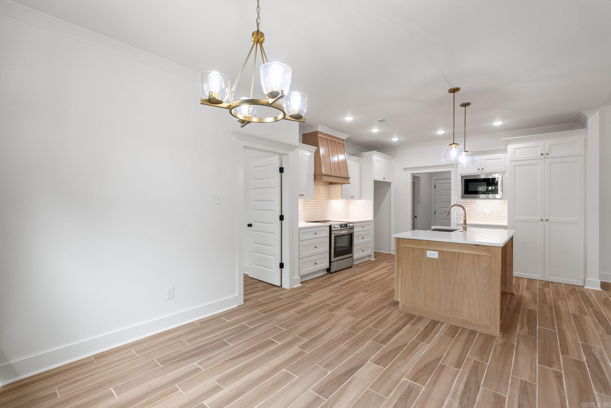 HIDDEN VALLEY ESTATES - Residential