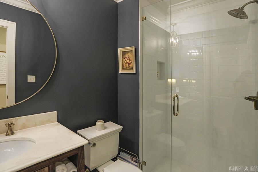 COUNTRY CLUB HGTS - Residential