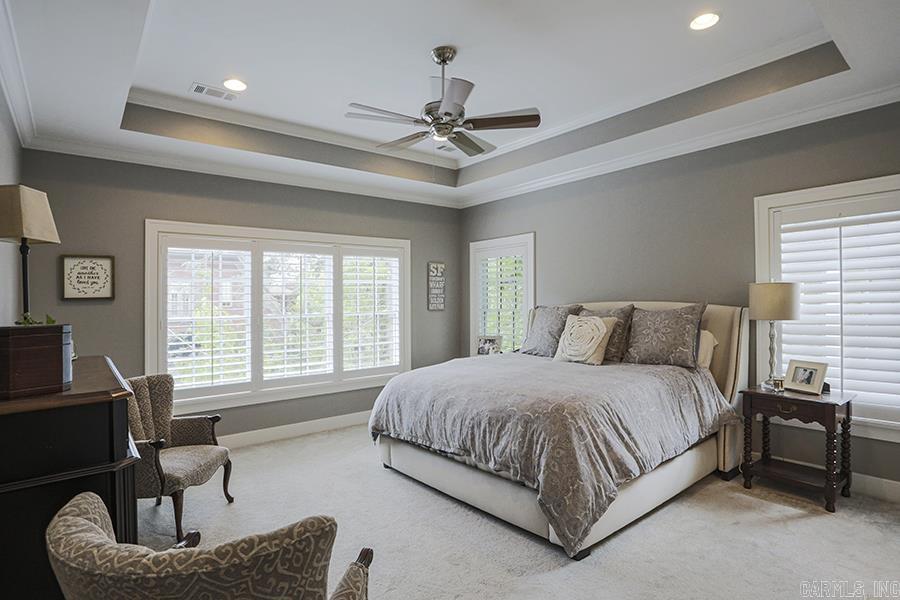 COUNTRY CLUB HGTS - Residential