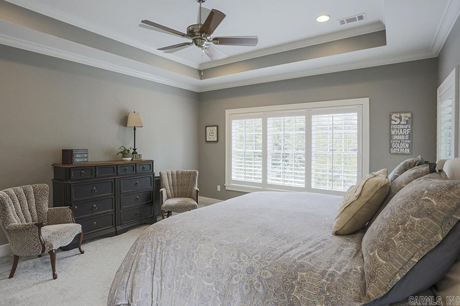 COUNTRY CLUB HGTS - Residential