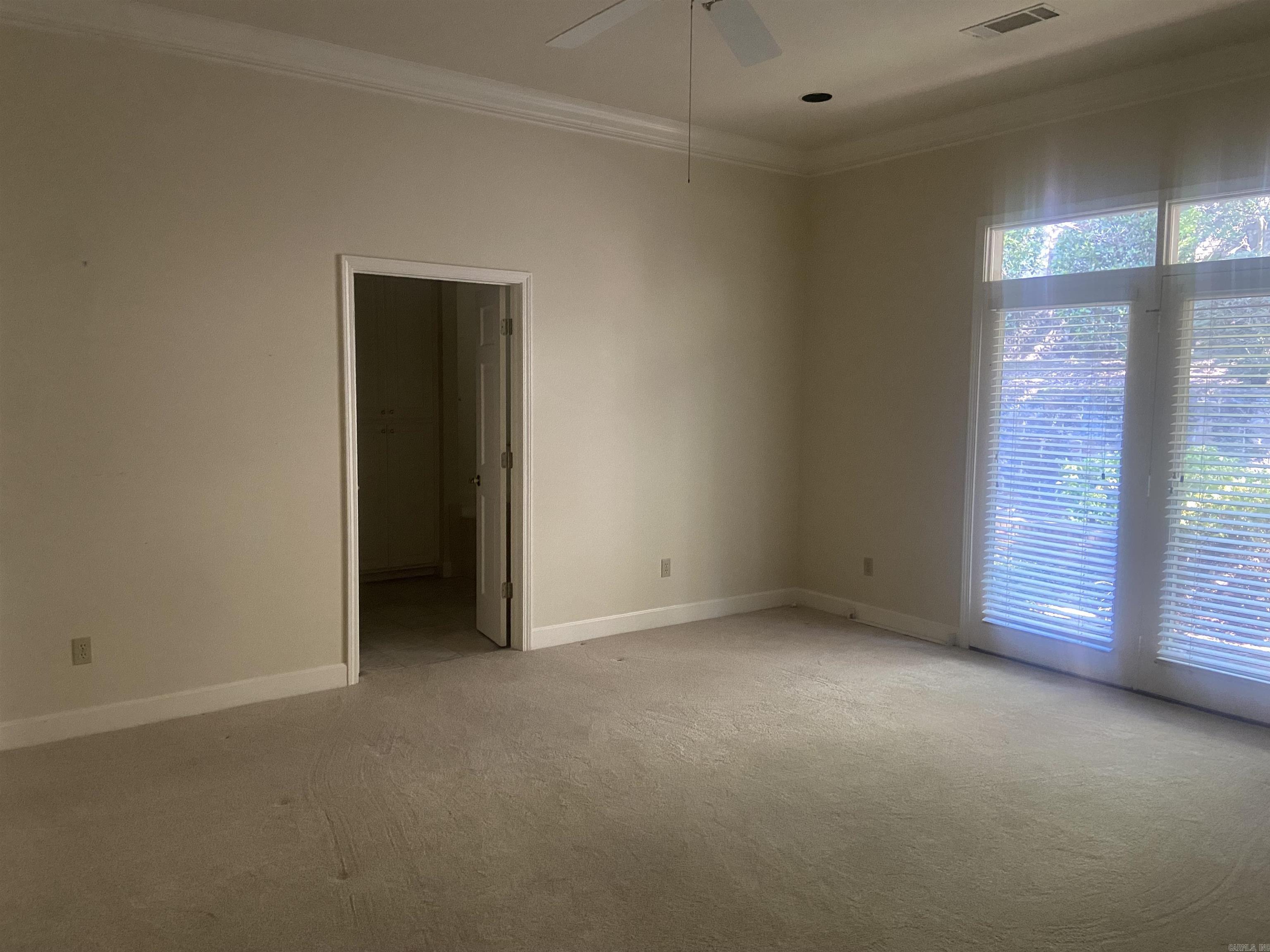 HUNTERS GREEN ESTATES - Residential