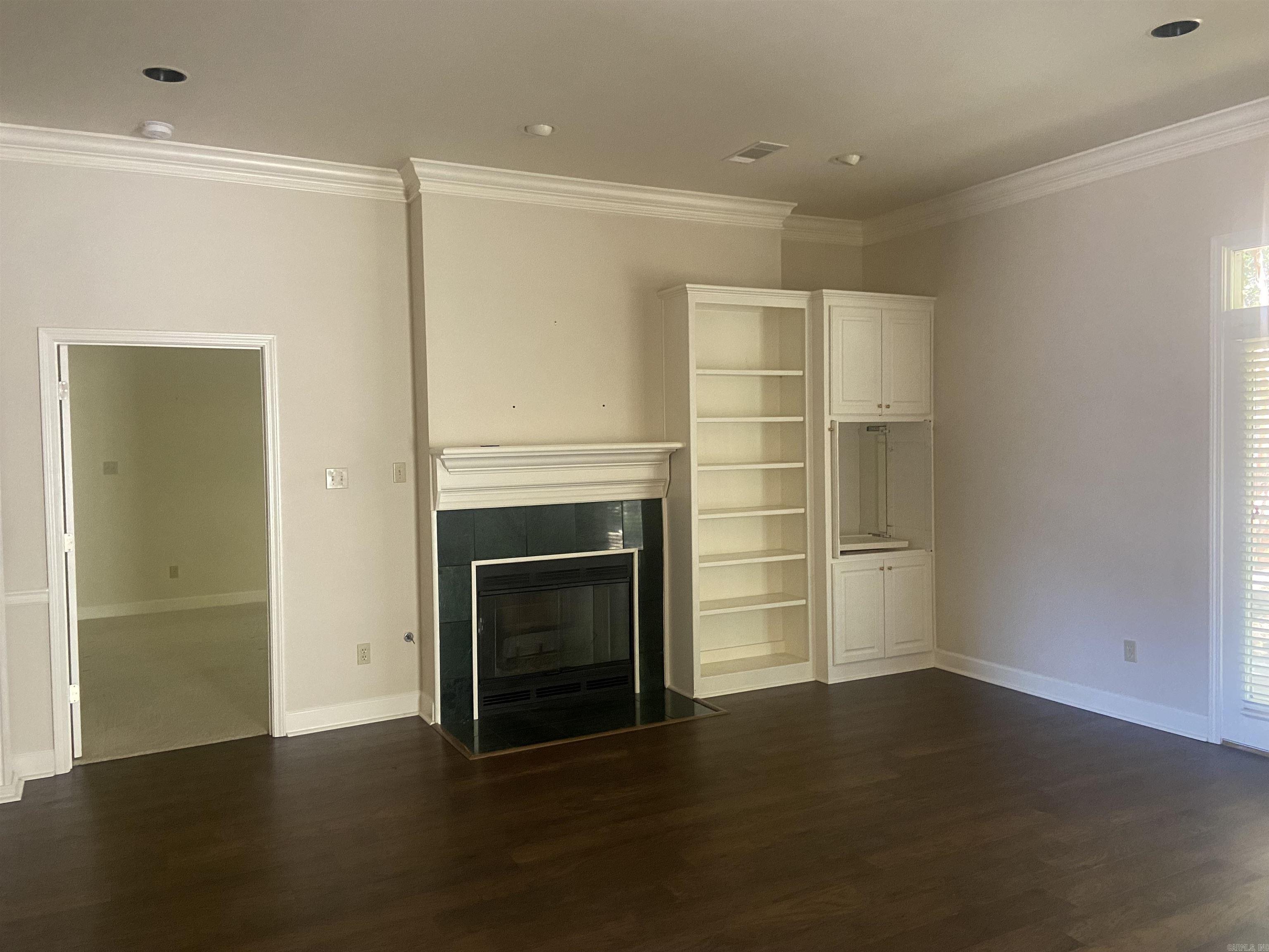 HUNTERS GREEN ESTATES - Residential