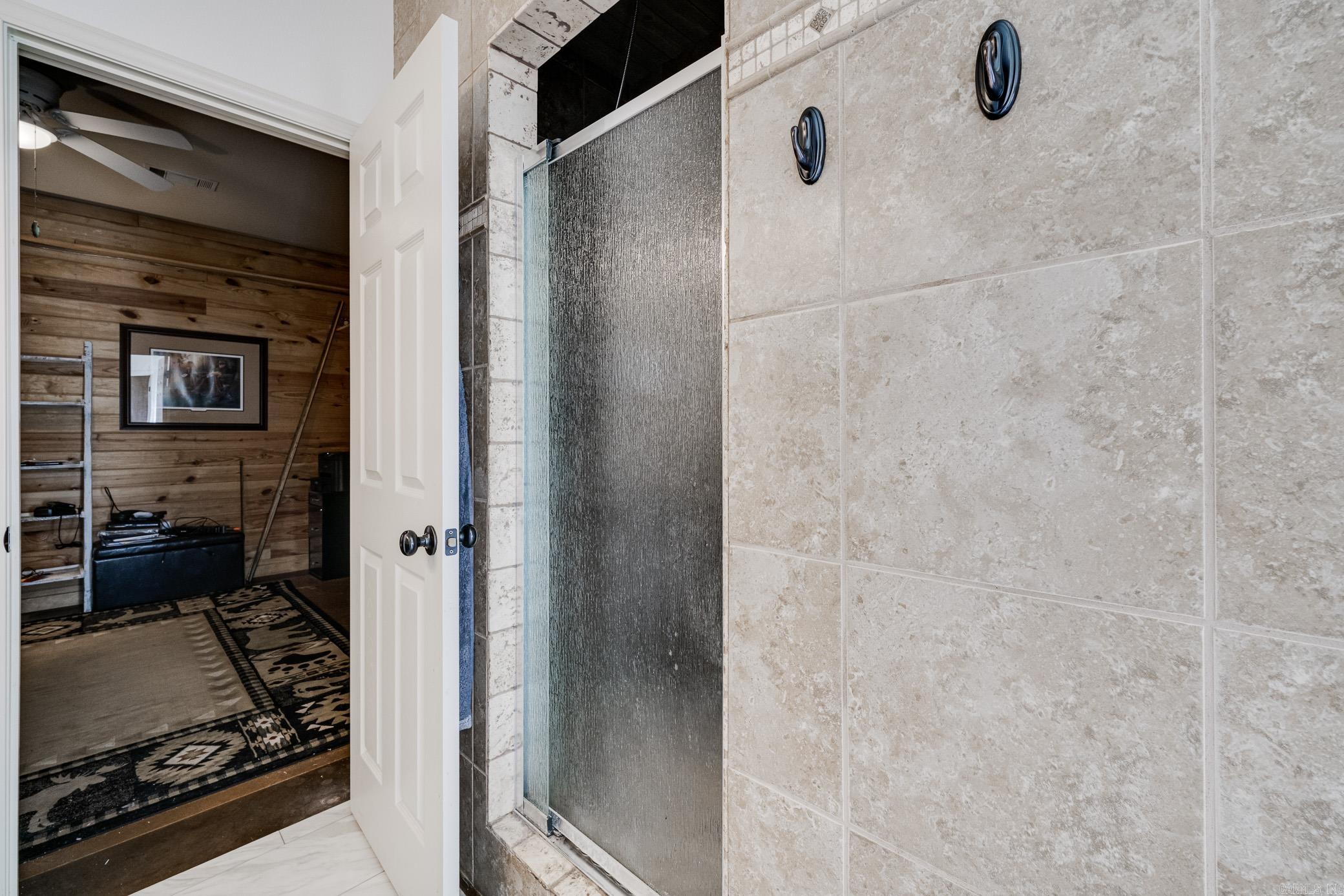 Round Mountain Replat - Residential