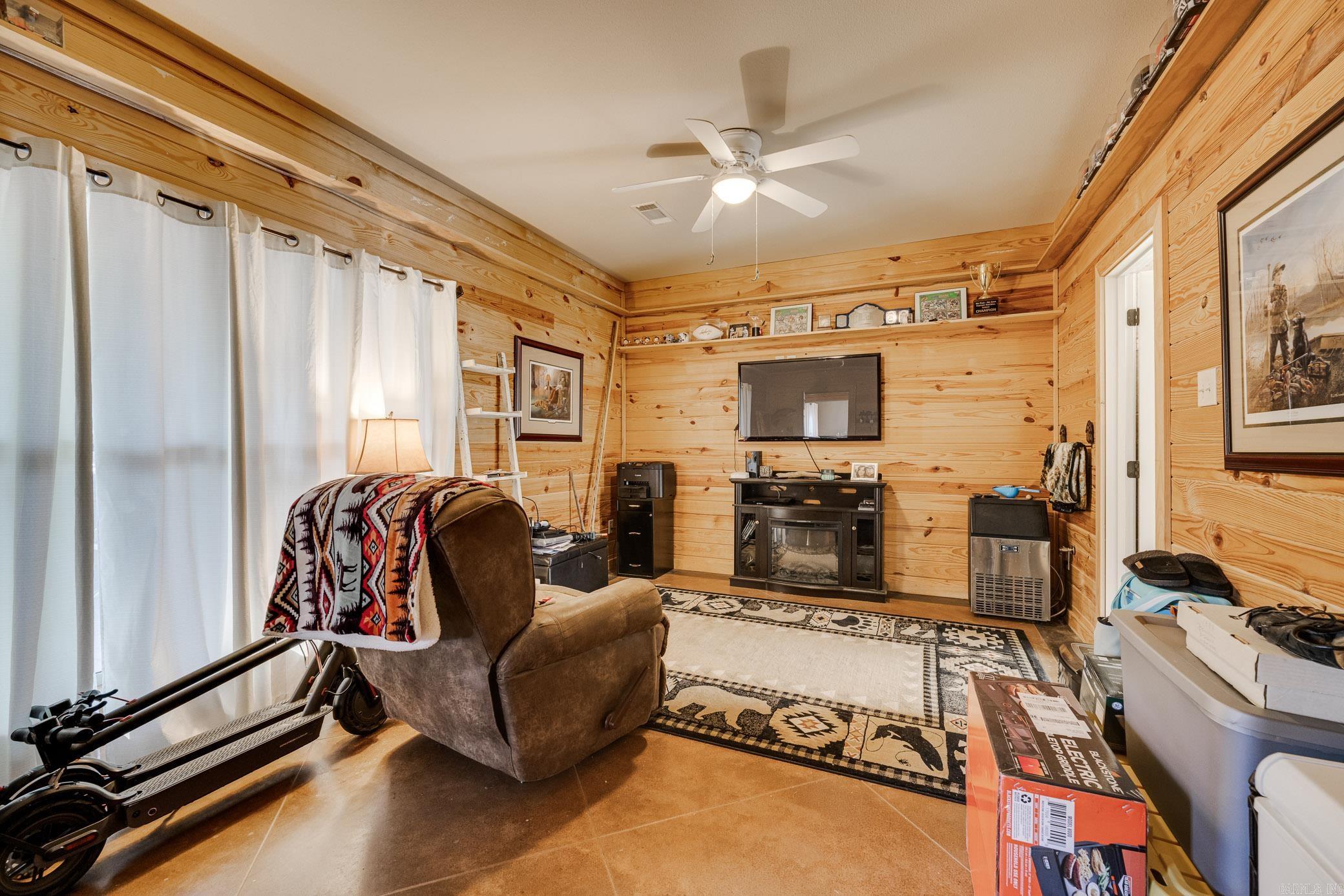 Round Mountain Replat - Residential