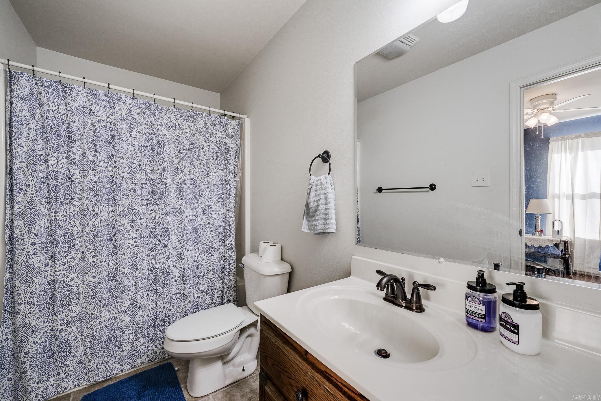 Round Mountain Replat - Residential
