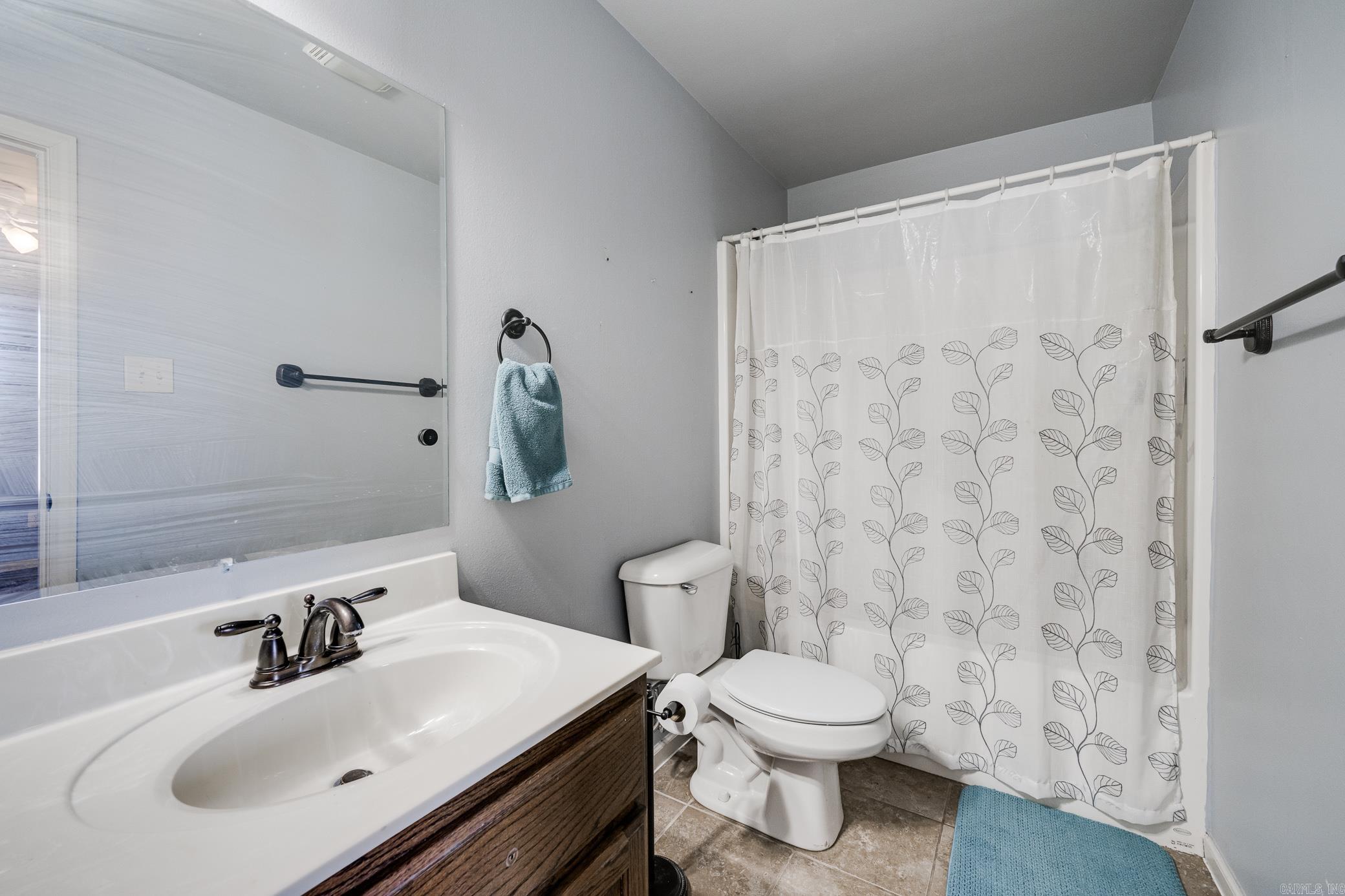 Round Mountain Replat - Residential