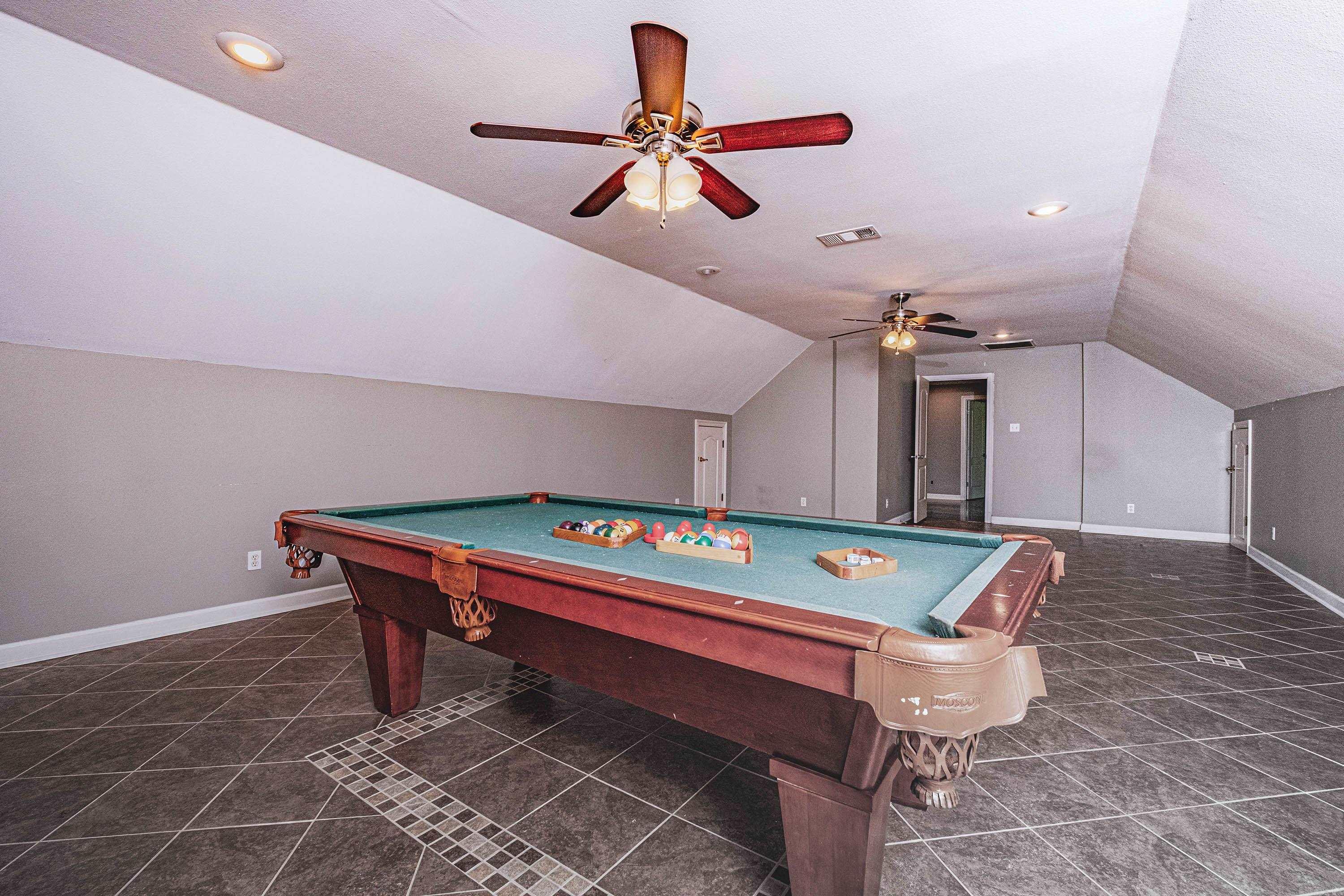 CHENAL VALLEY MARGEUAX - Residential