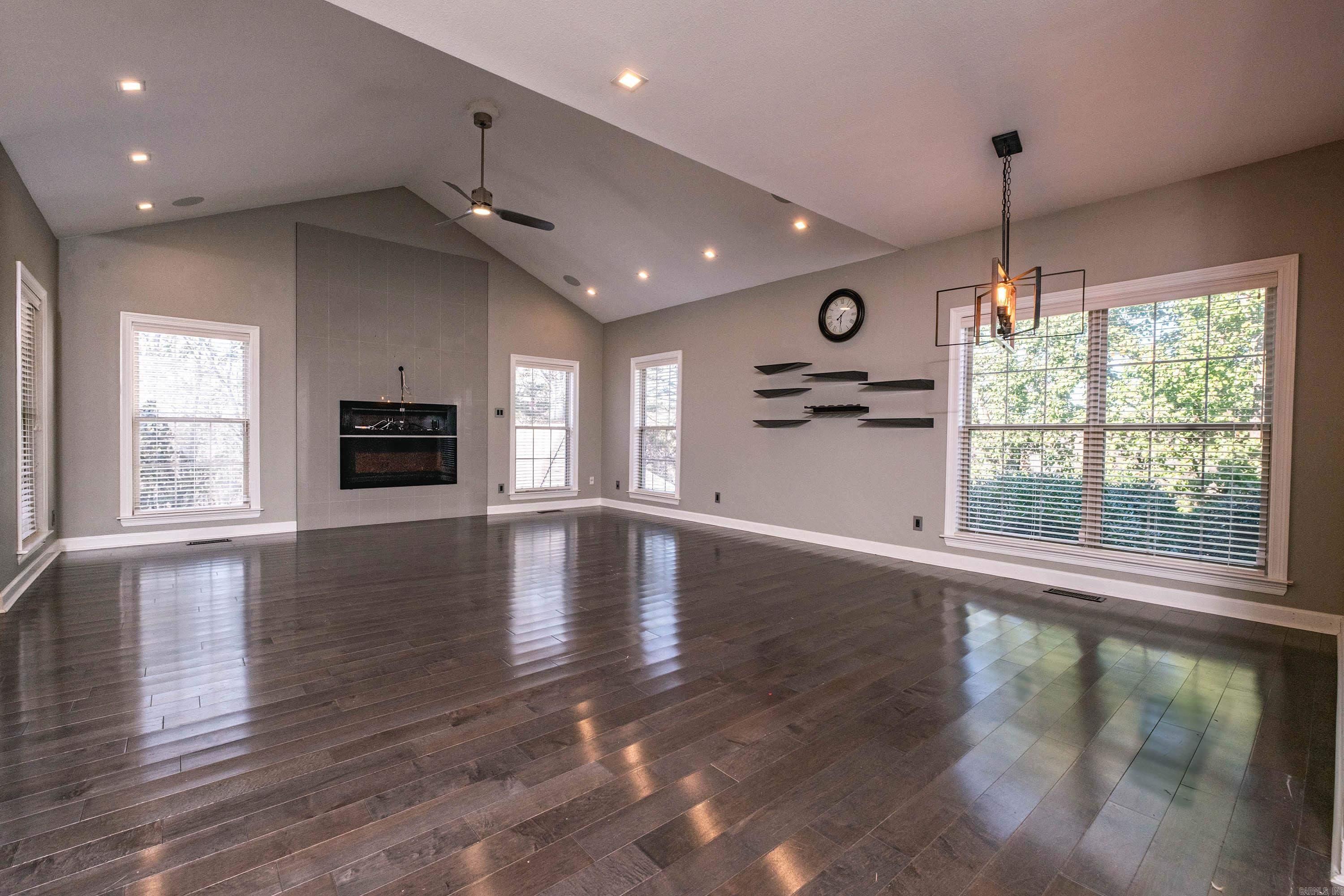 CHENAL VALLEY MARGEUAX - Residential