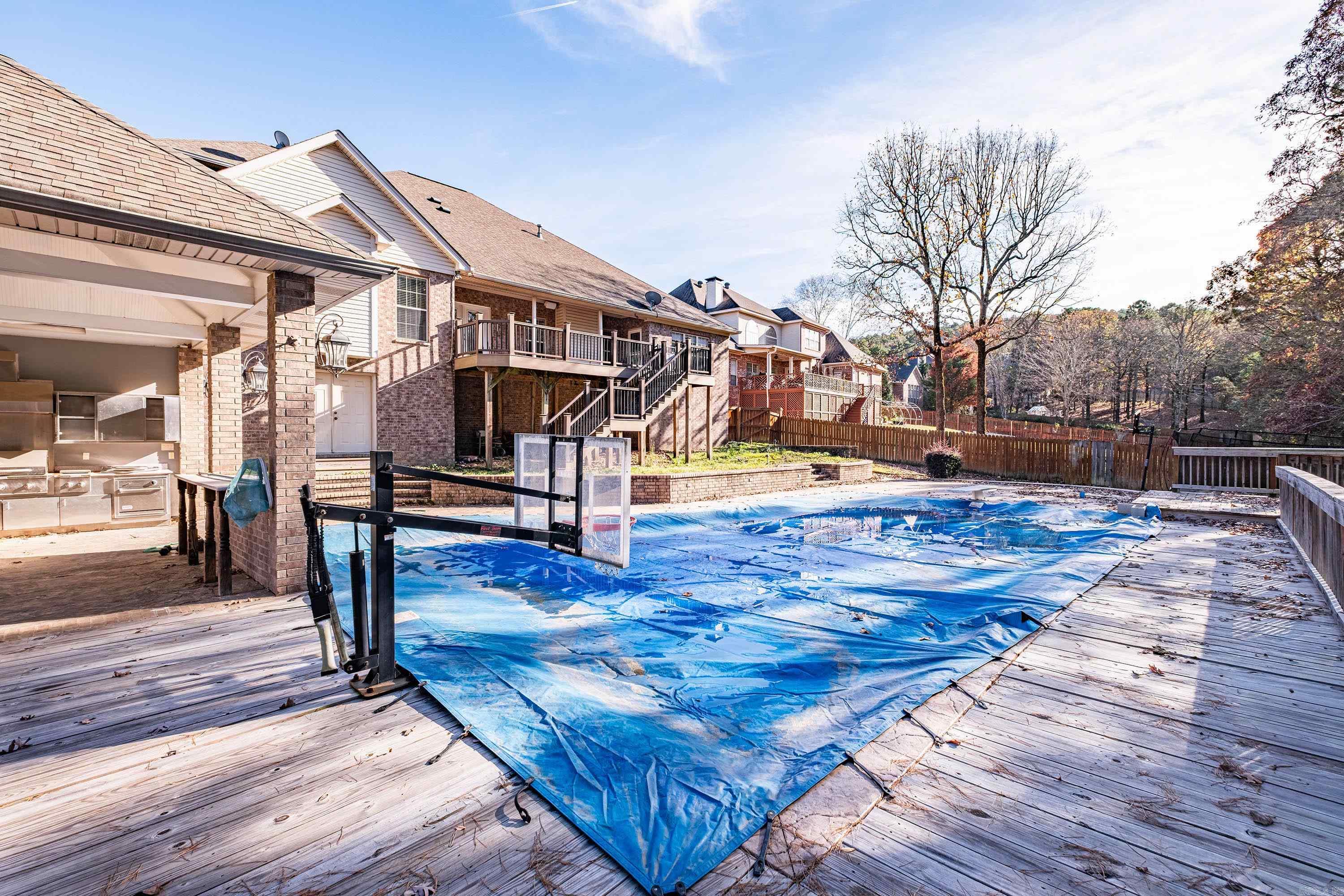 CHENAL VALLEY MARGEUAX - Residential