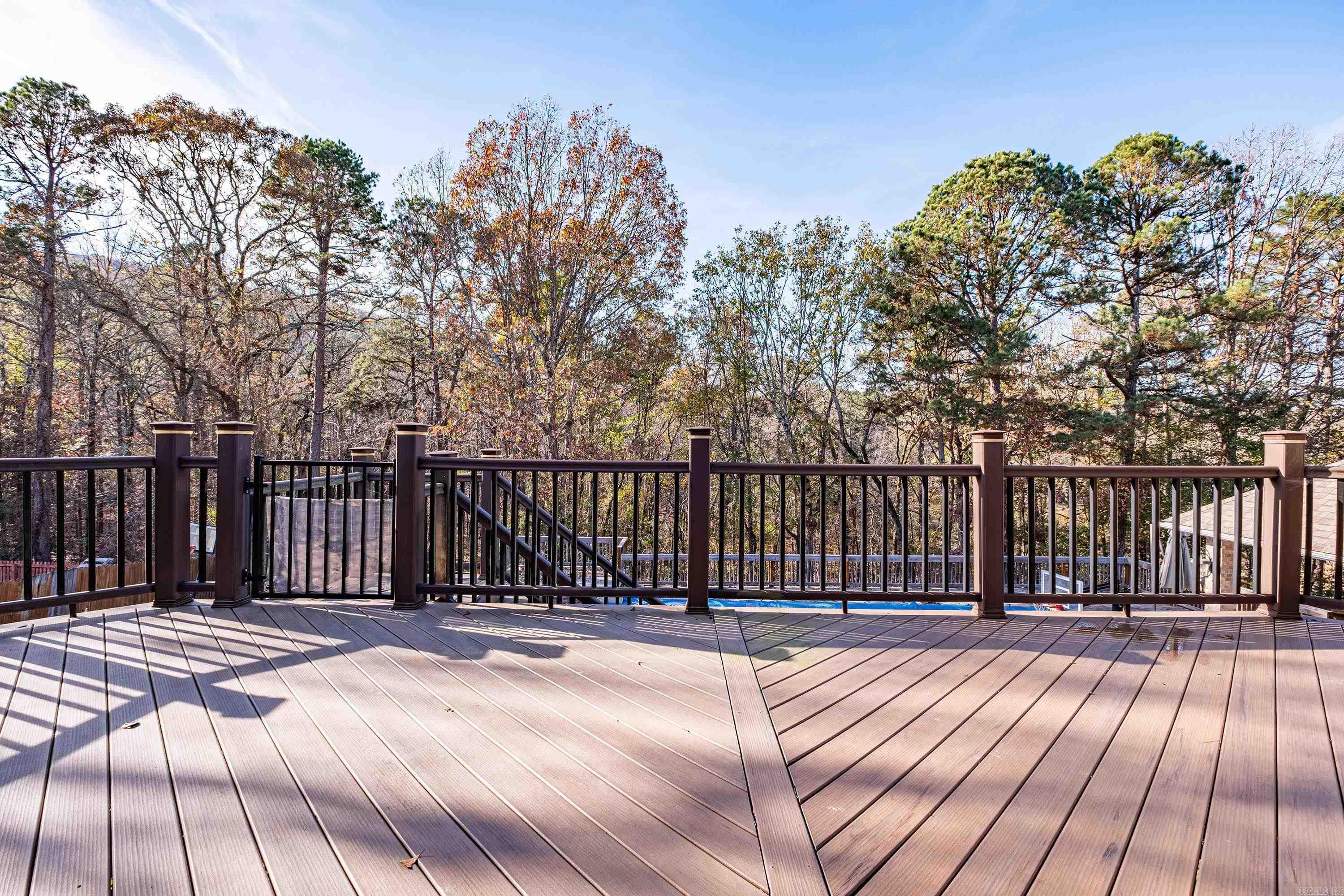 CHENAL VALLEY MARGEUAX - Residential