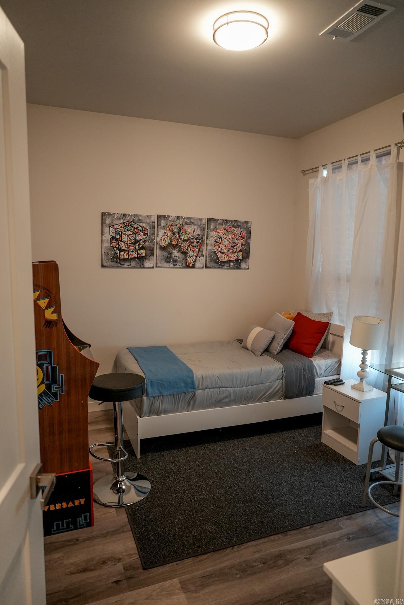 Roots & Coy - Residential