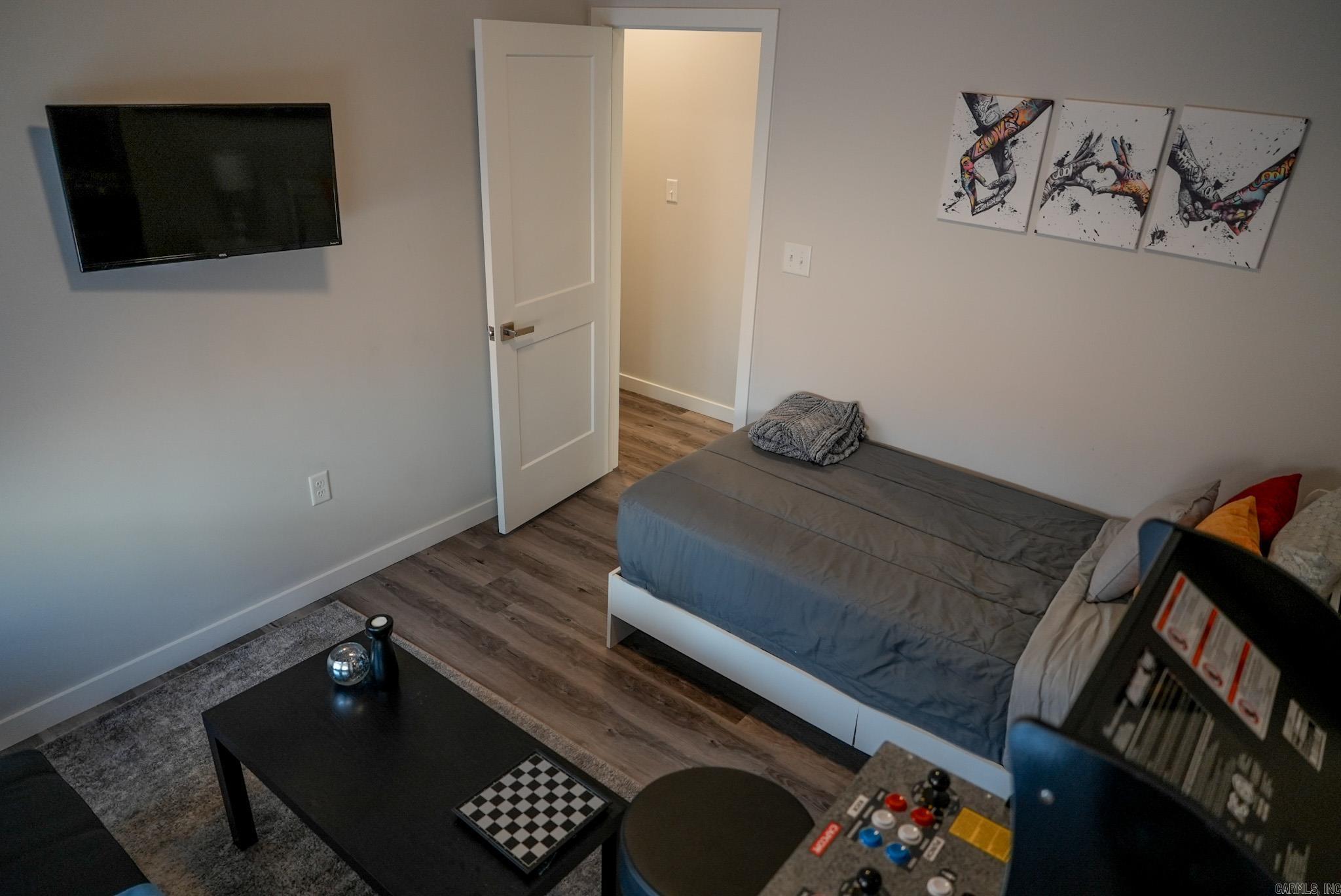 Roots & Coy - Residential