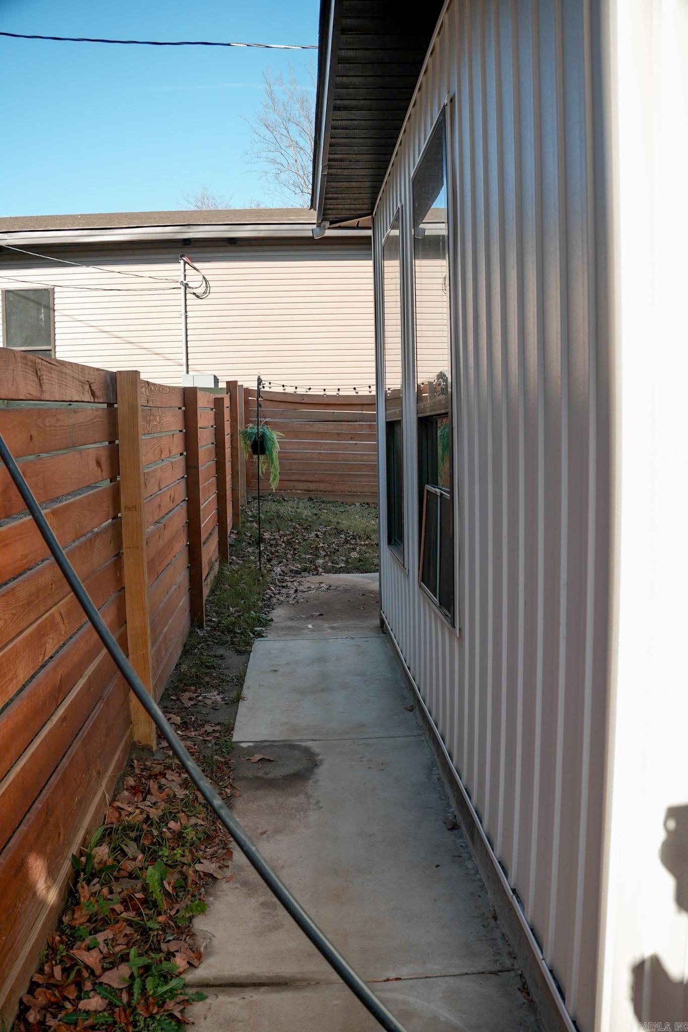 Roots & Coy - Residential