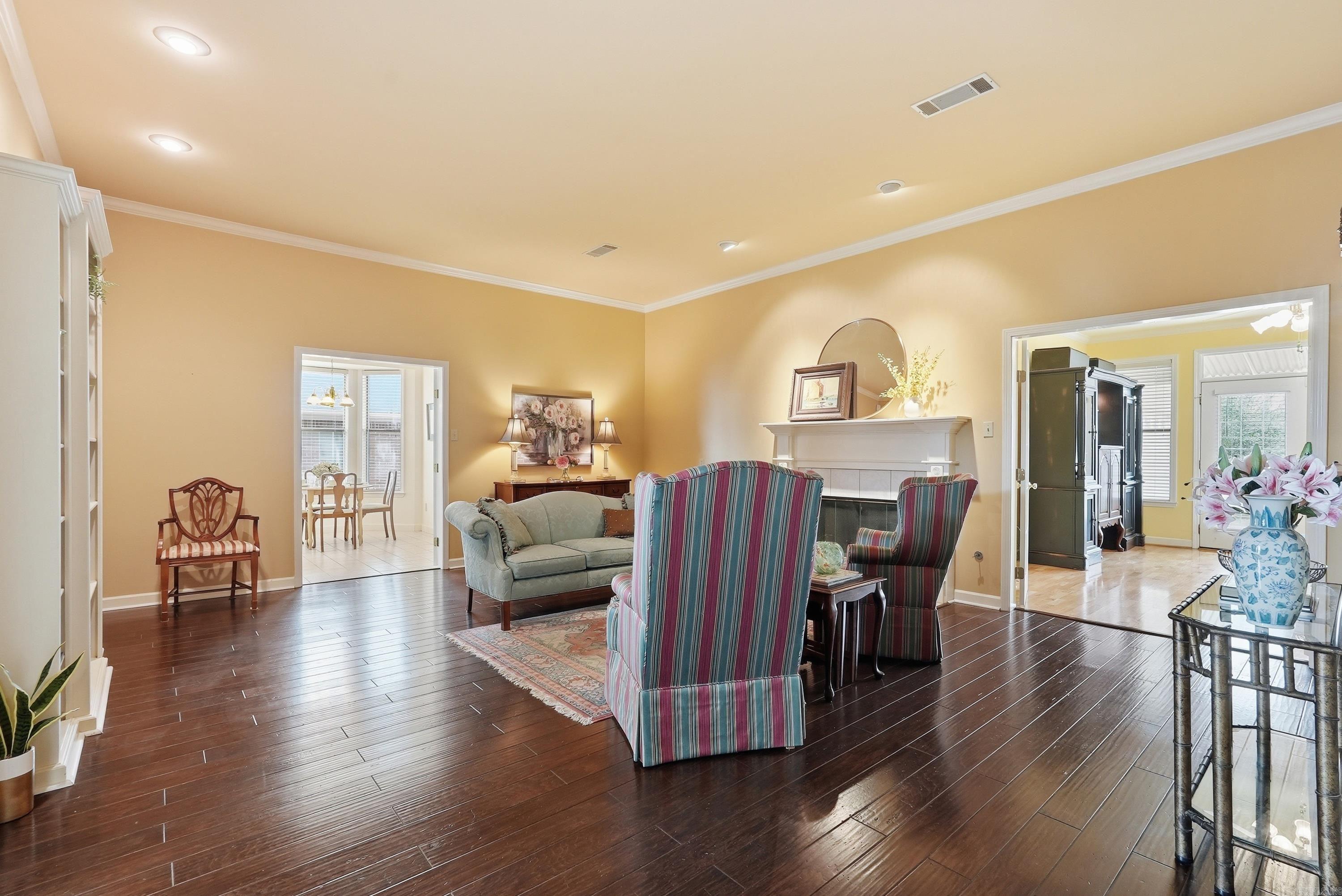 EDGEWATER ADDN - Residential