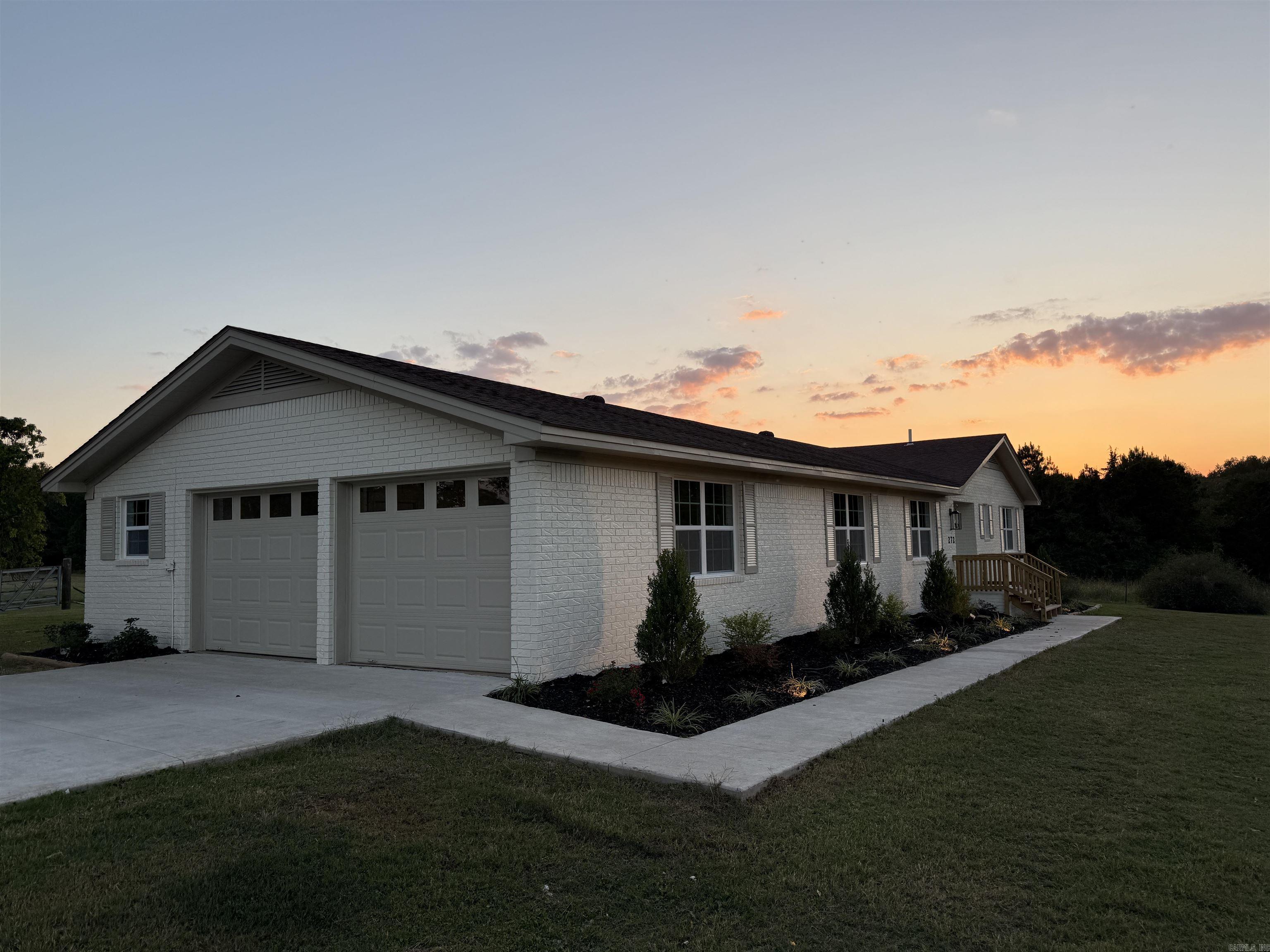 Metes & Bounds - Residential