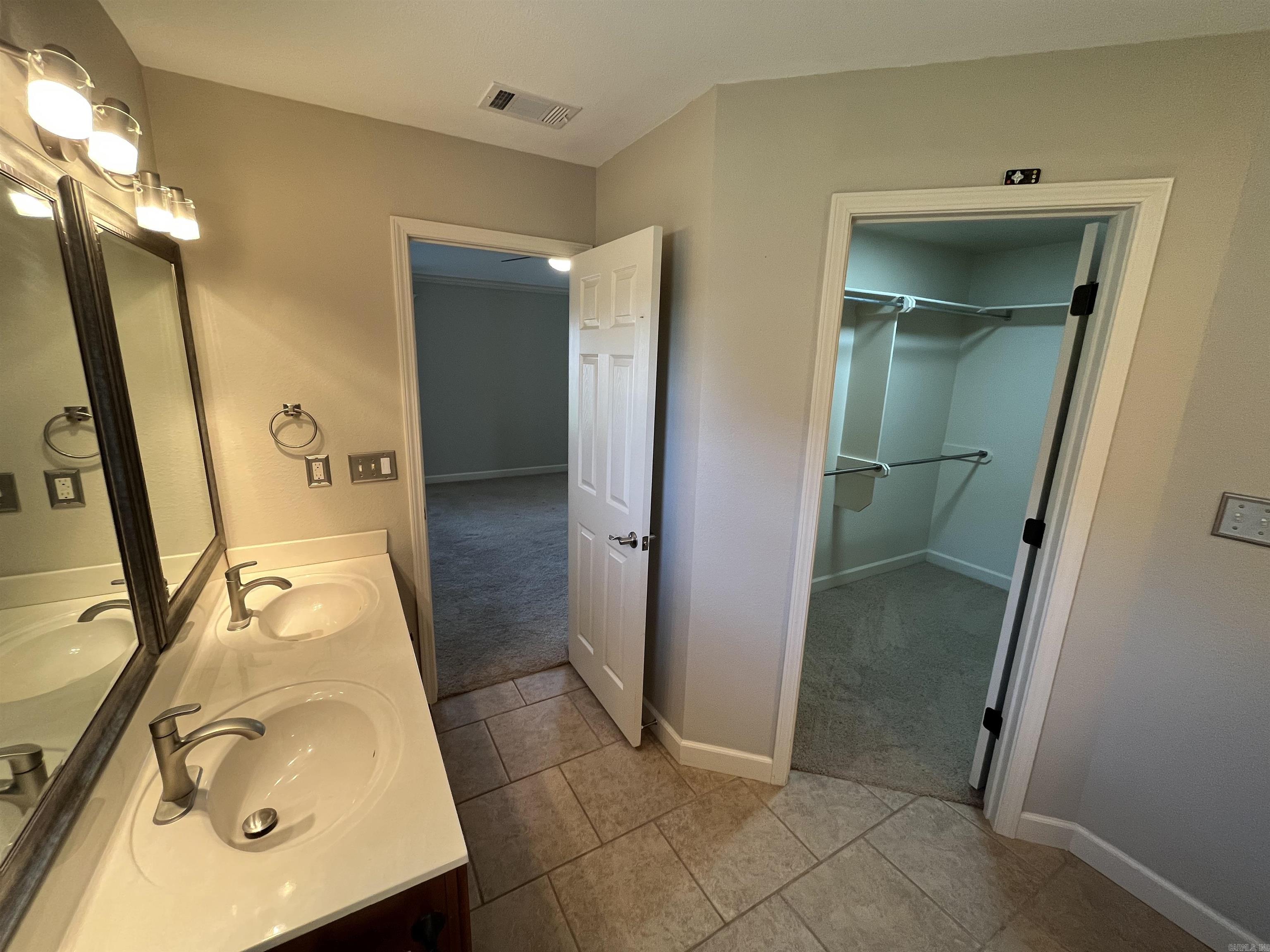 Souther Comforts Estates - Residential Lease