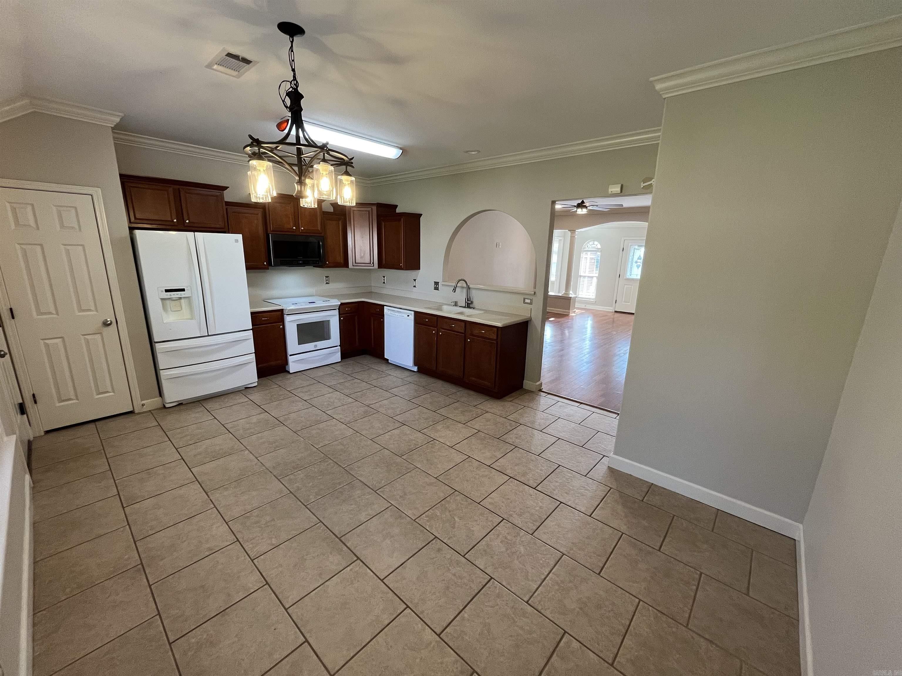 Souther Comforts Estates - Residential Lease