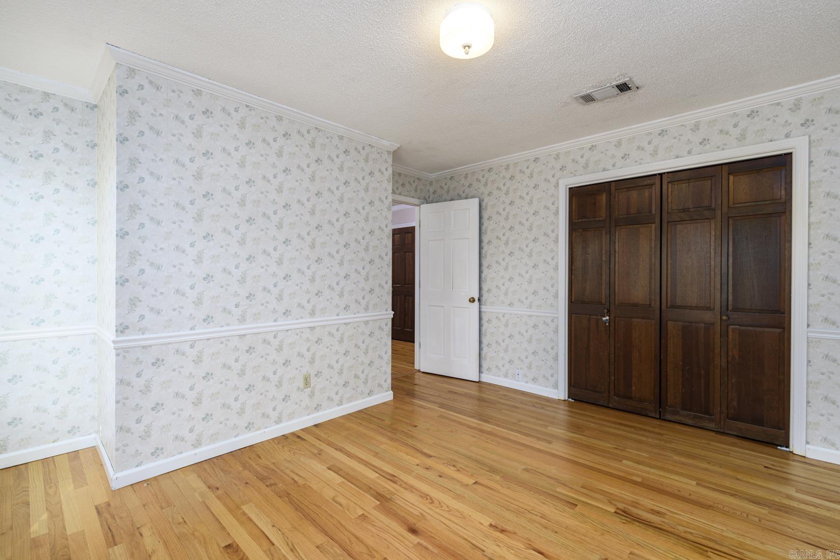 LONGLEA - Residential