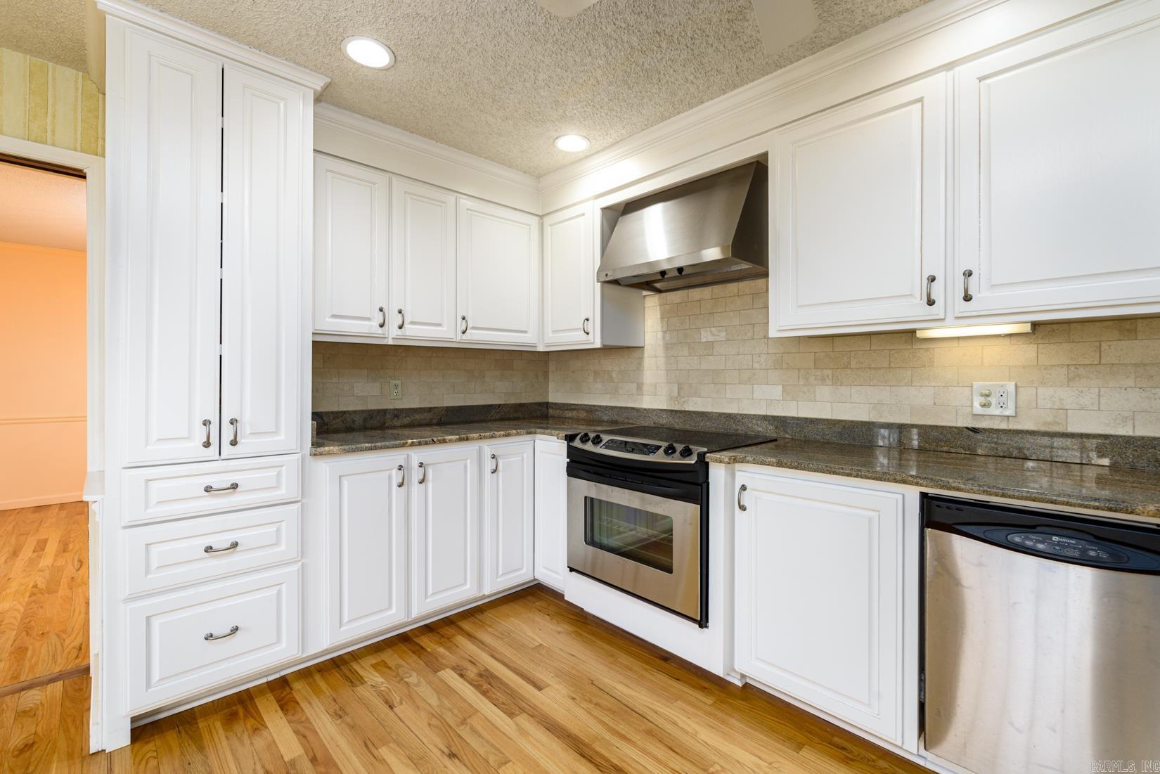 LONGLEA - Residential