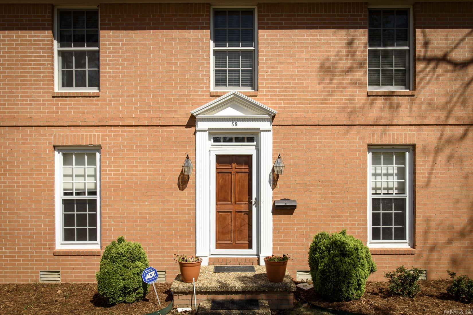 LONGLEA - Residential