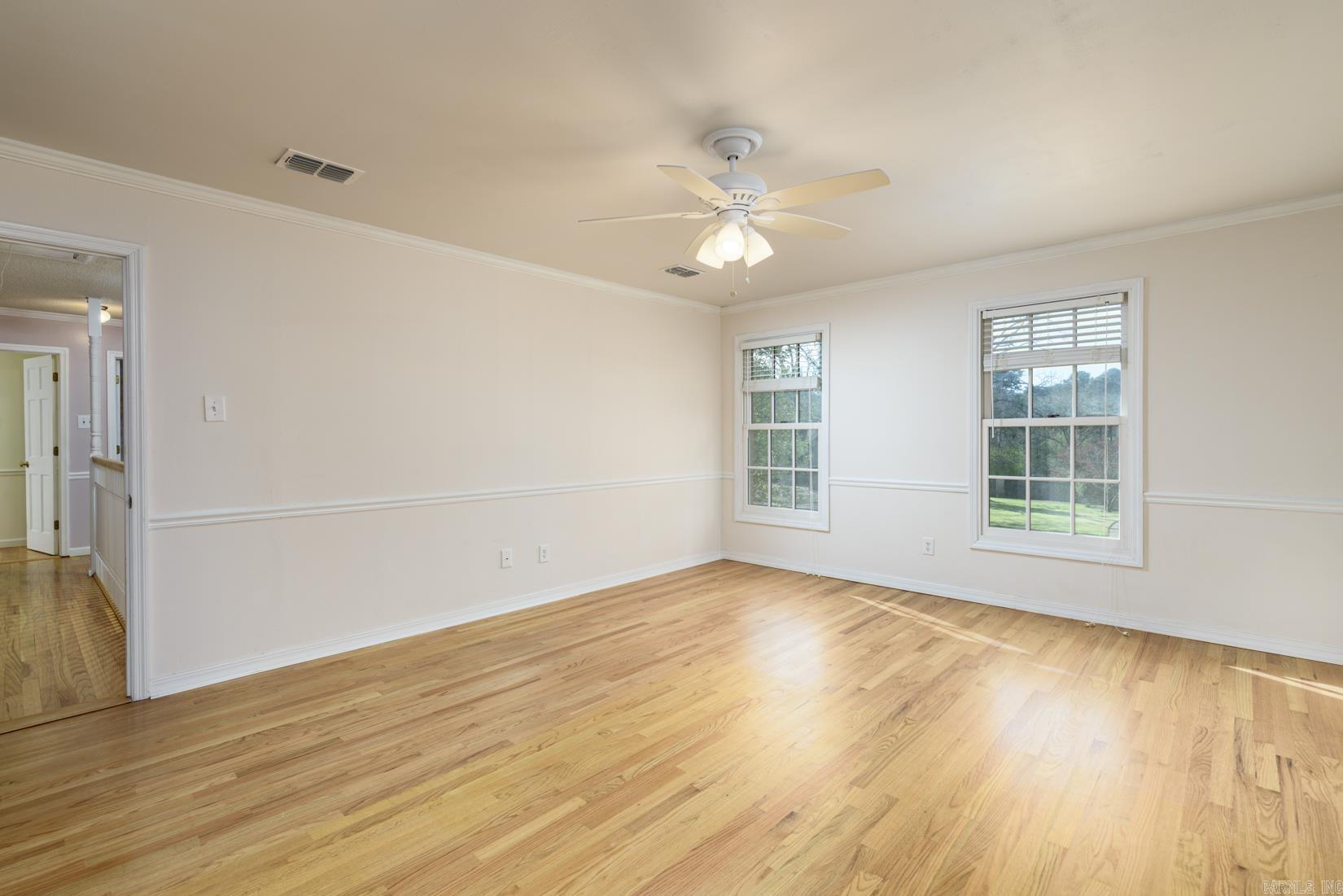 LONGLEA - Residential