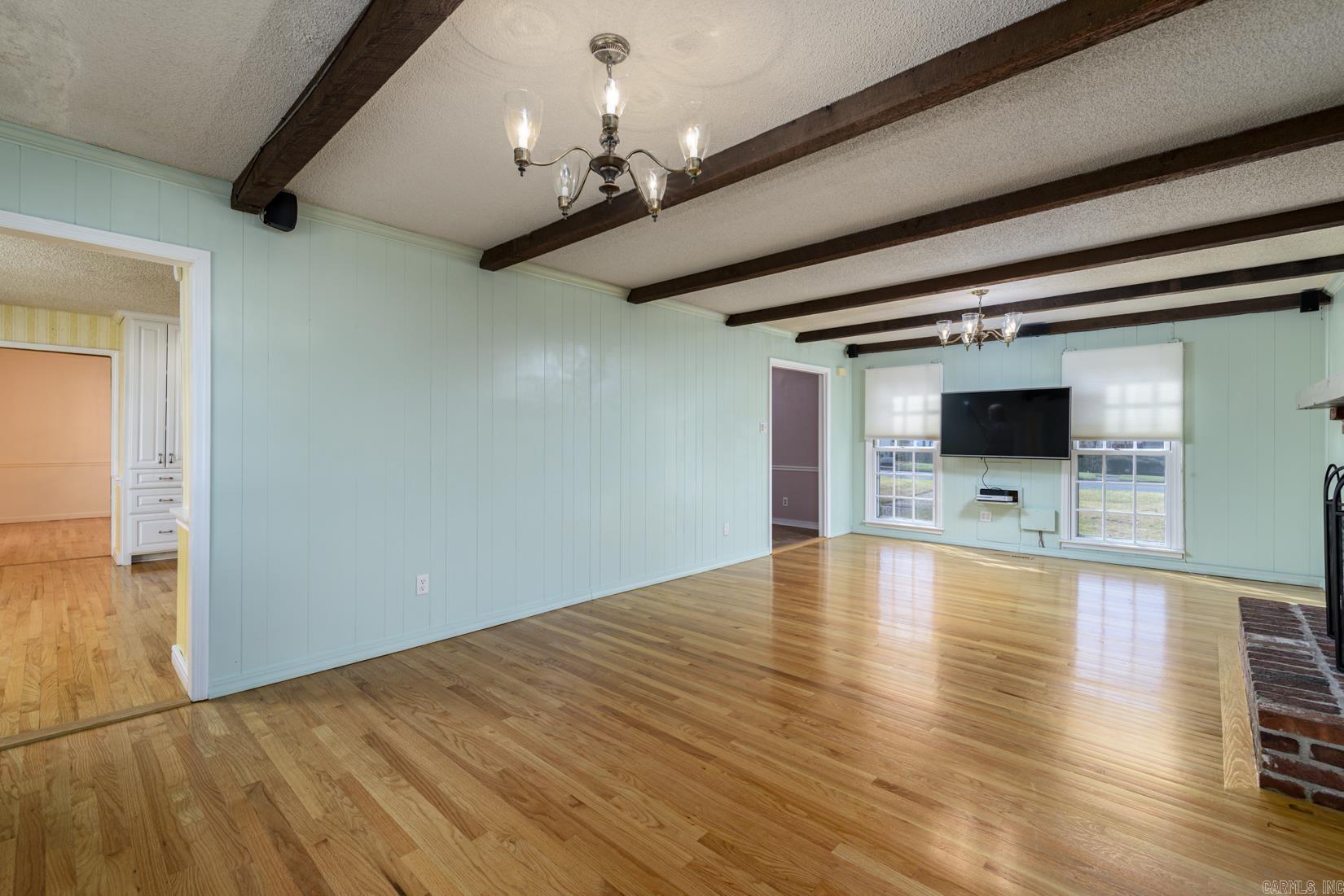 LONGLEA - Residential