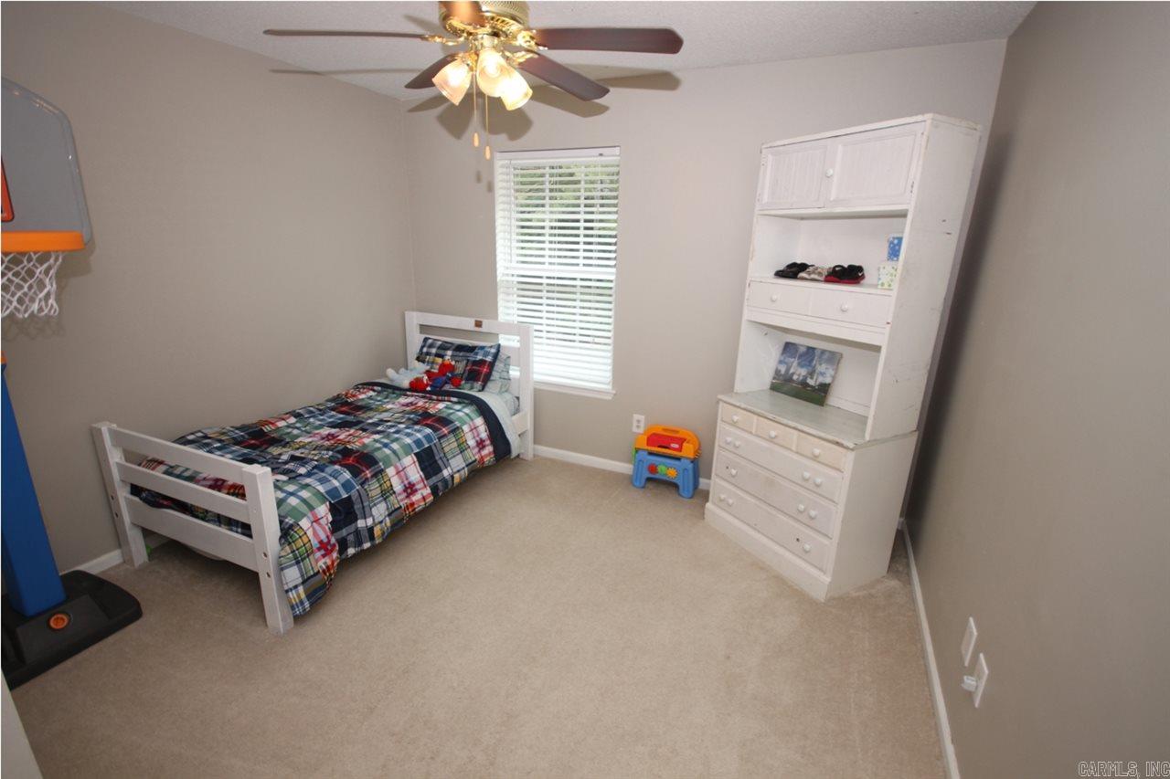 LEAWOOD MANOR - Residential