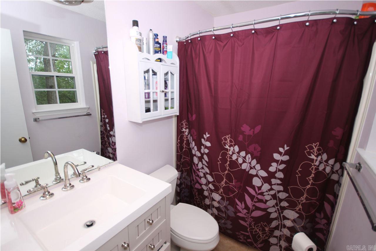 LEAWOOD MANOR - Residential