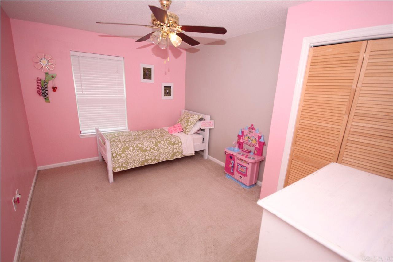 LEAWOOD MANOR - Residential