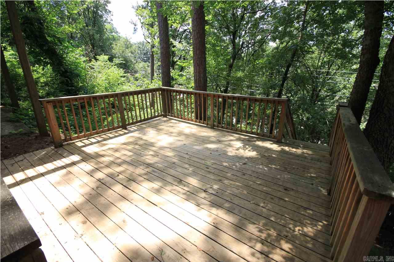 LEAWOOD MANOR - Residential