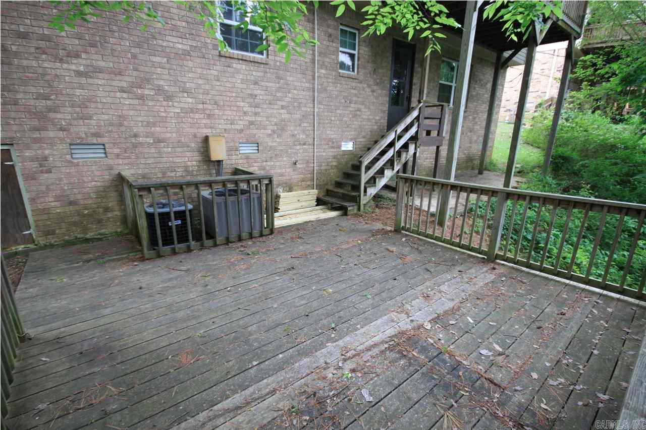 LEAWOOD MANOR - Residential