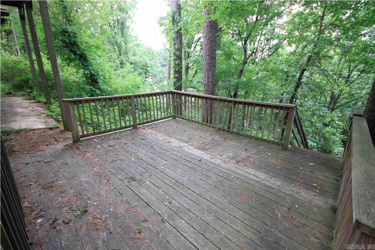 LEAWOOD MANOR - Residential