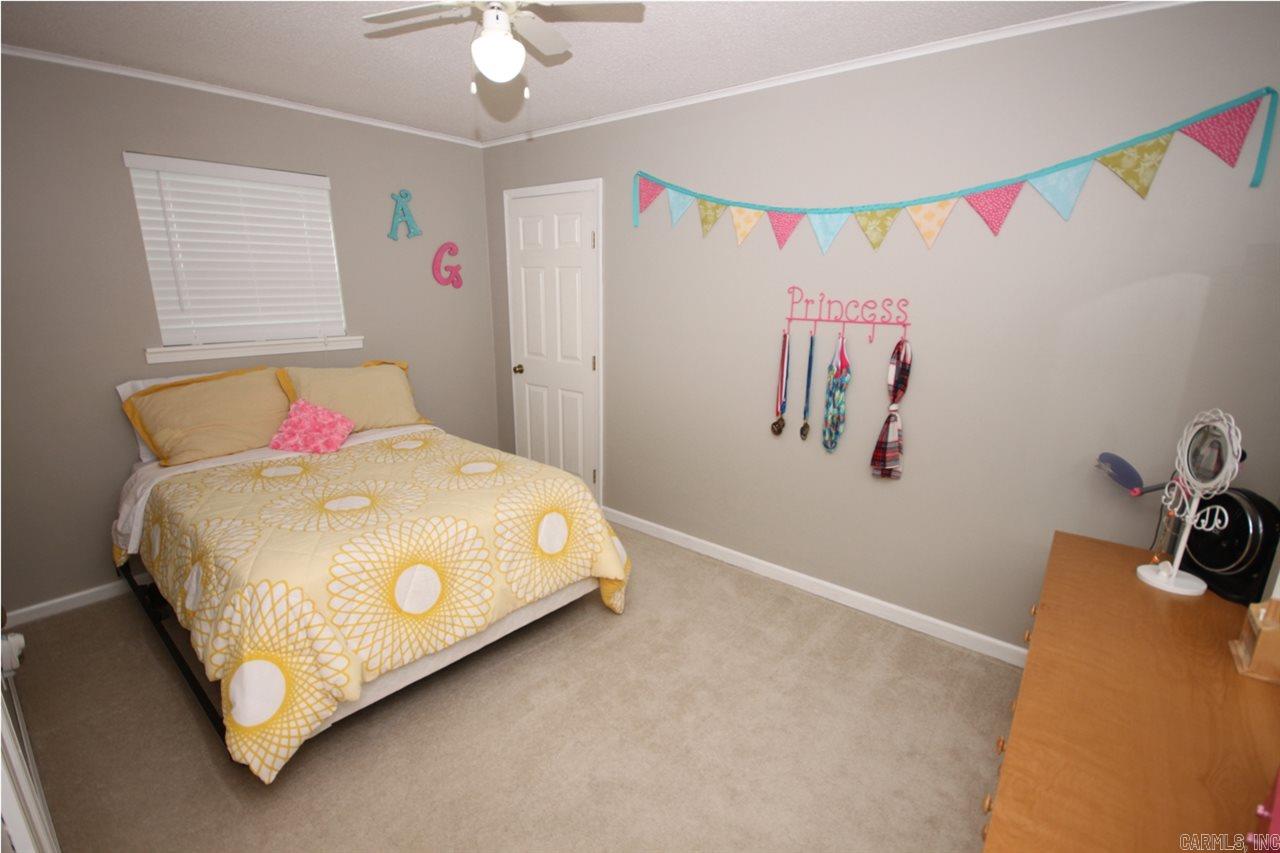 LEAWOOD MANOR - Residential