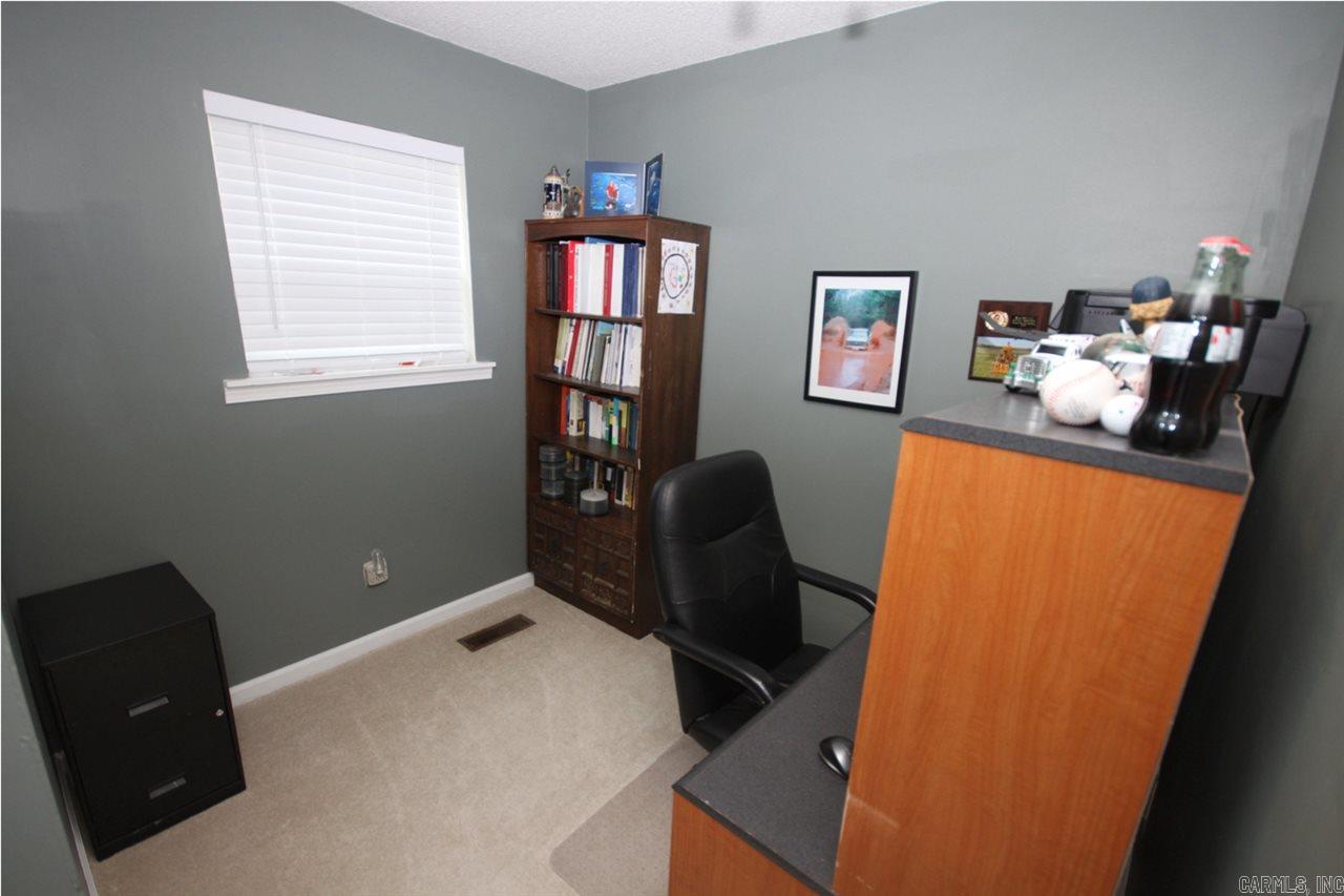 LEAWOOD MANOR - Residential