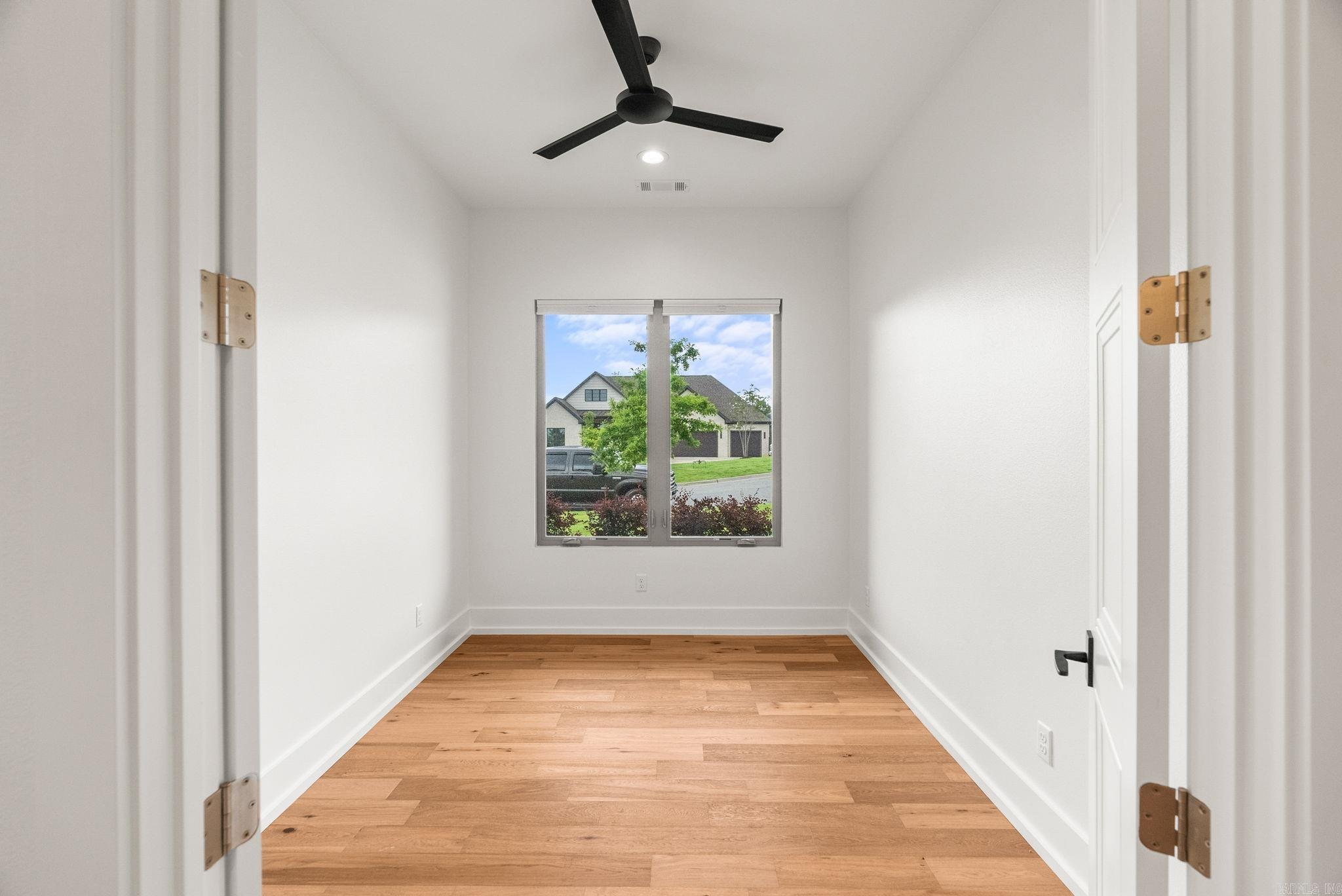 CHENAL VALLEY "FALSTONE COURT" - Residential