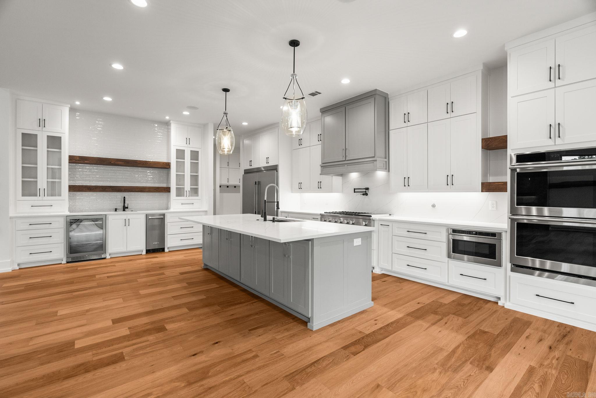 CHENAL VALLEY "FALSTONE COURT" - Residential