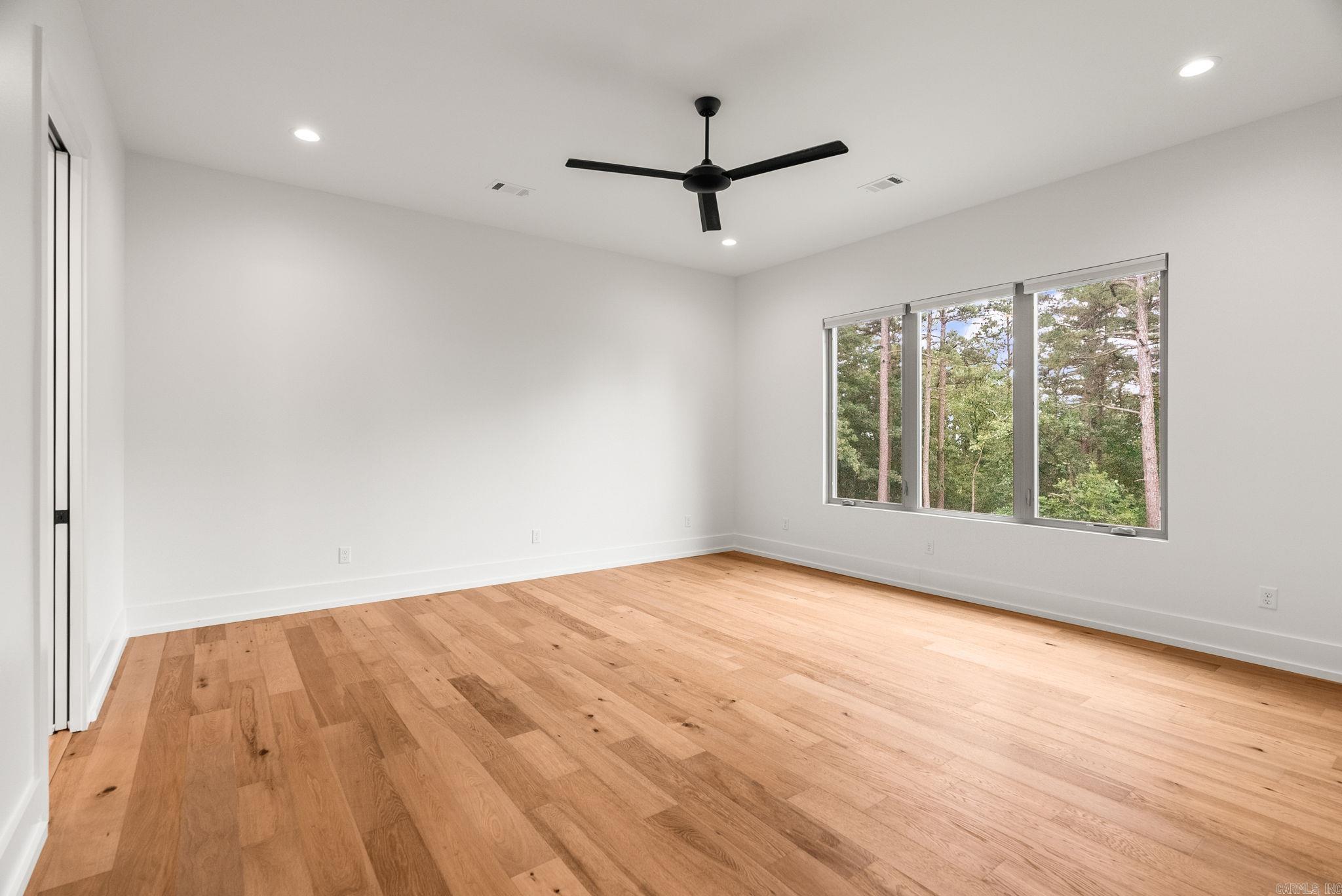 CHENAL VALLEY "FALSTONE COURT" - Residential