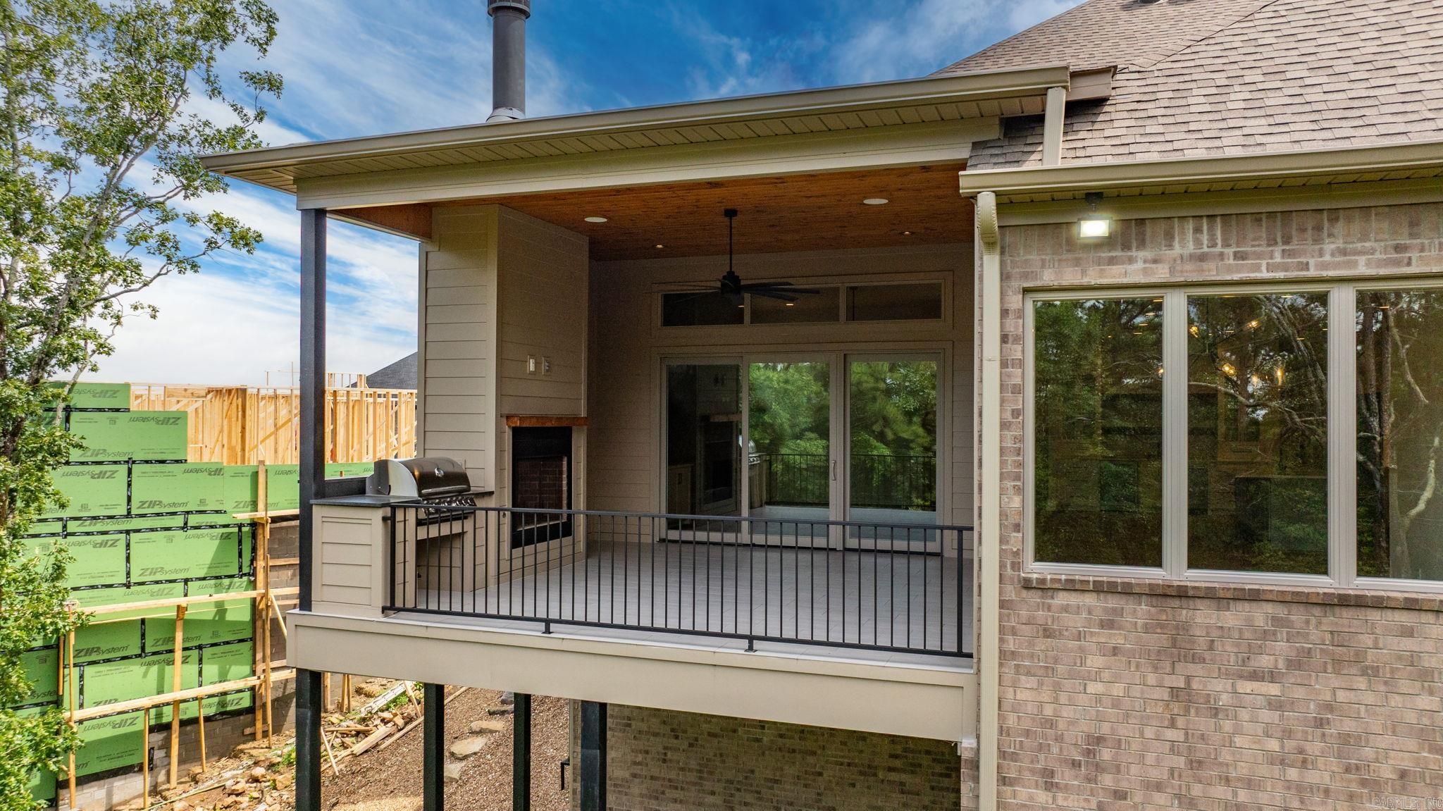 CHENAL VALLEY "FALSTONE COURT" - Residential