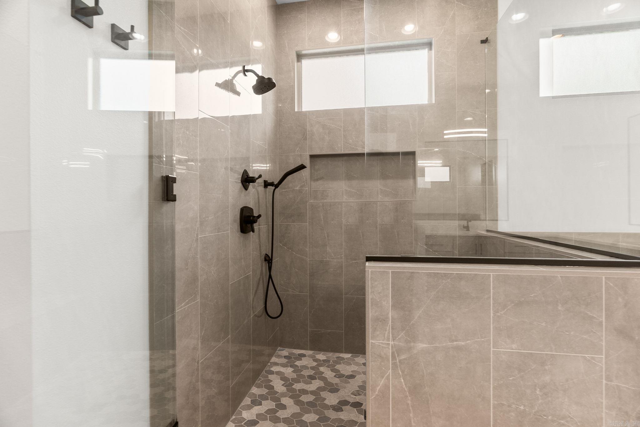 CHENAL VALLEY "FALSTONE COURT" - Residential