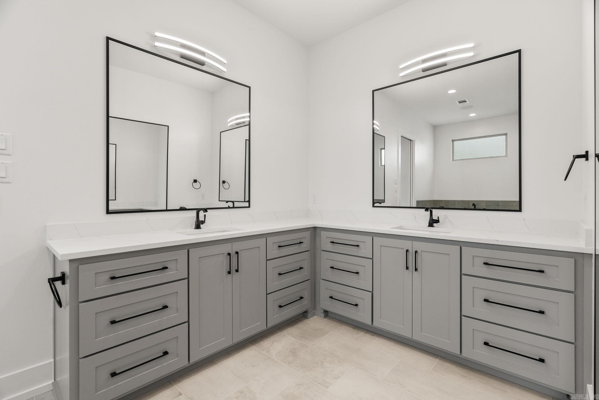 CHENAL VALLEY "FALSTONE COURT" - Residential