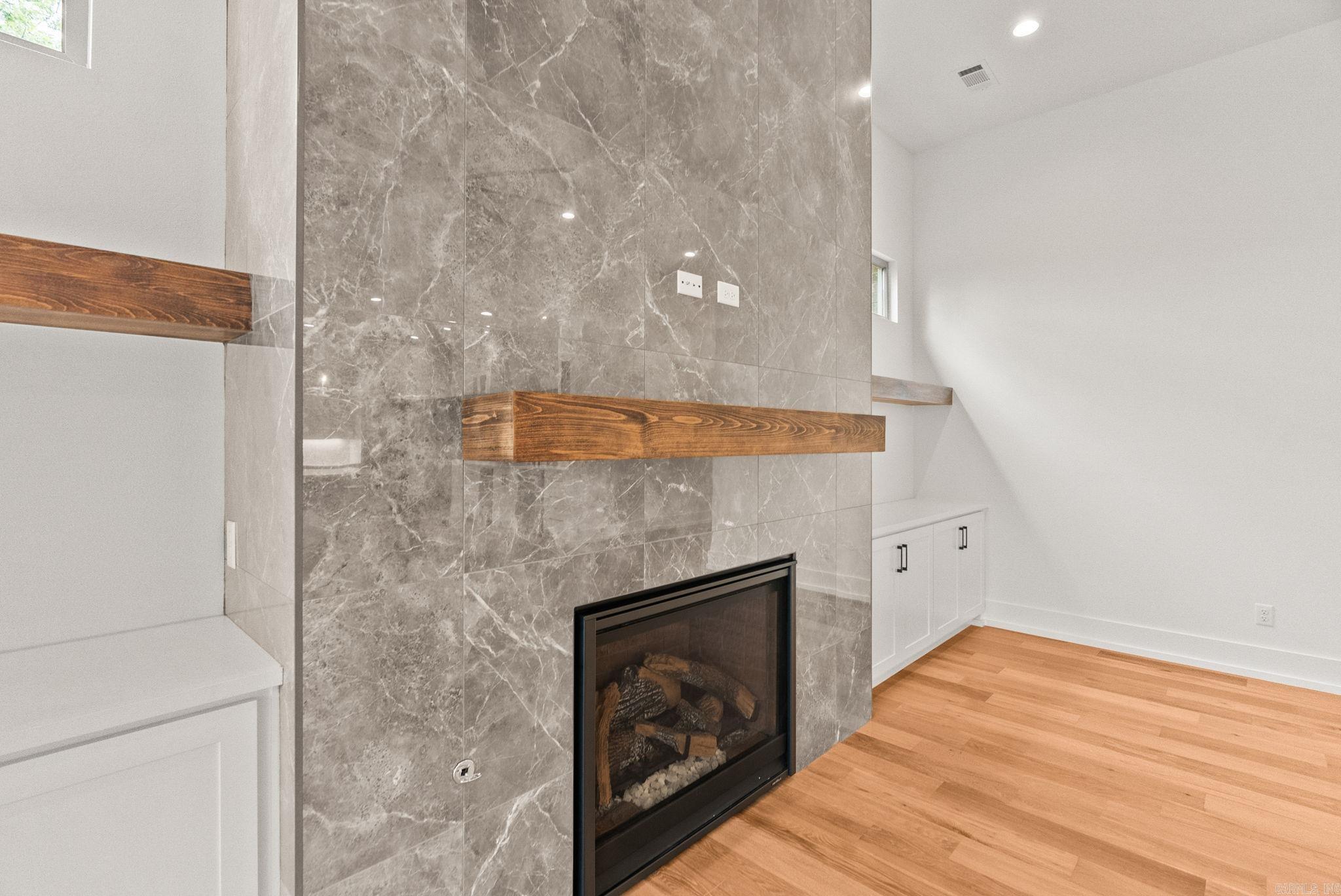 CHENAL VALLEY "FALSTONE COURT" - Residential