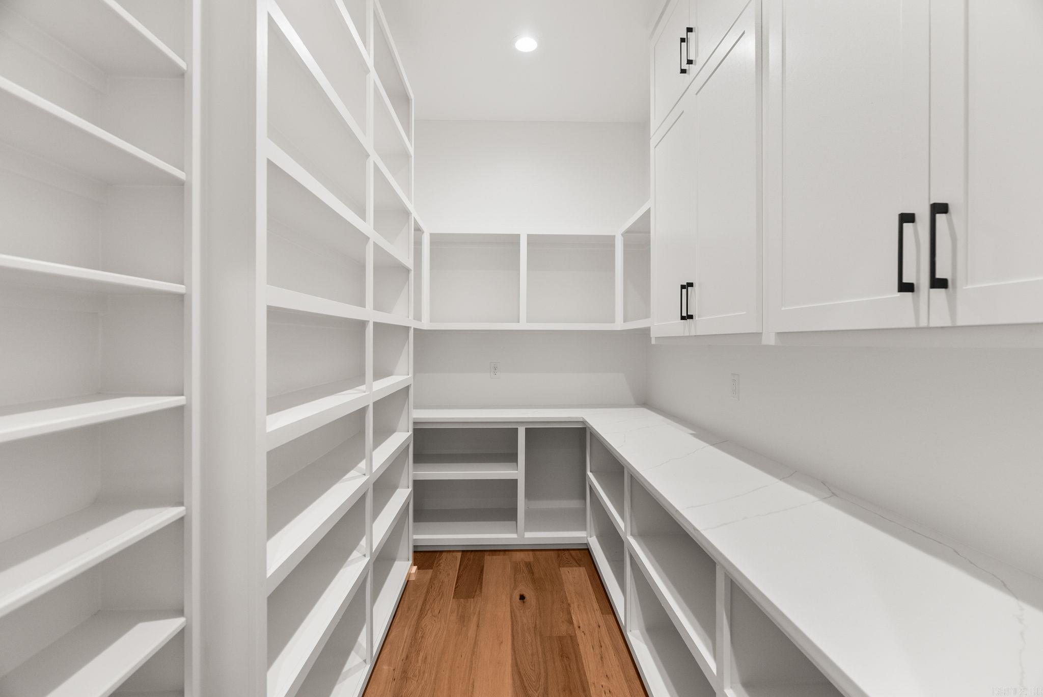 CHENAL VALLEY "FALSTONE COURT" - Residential