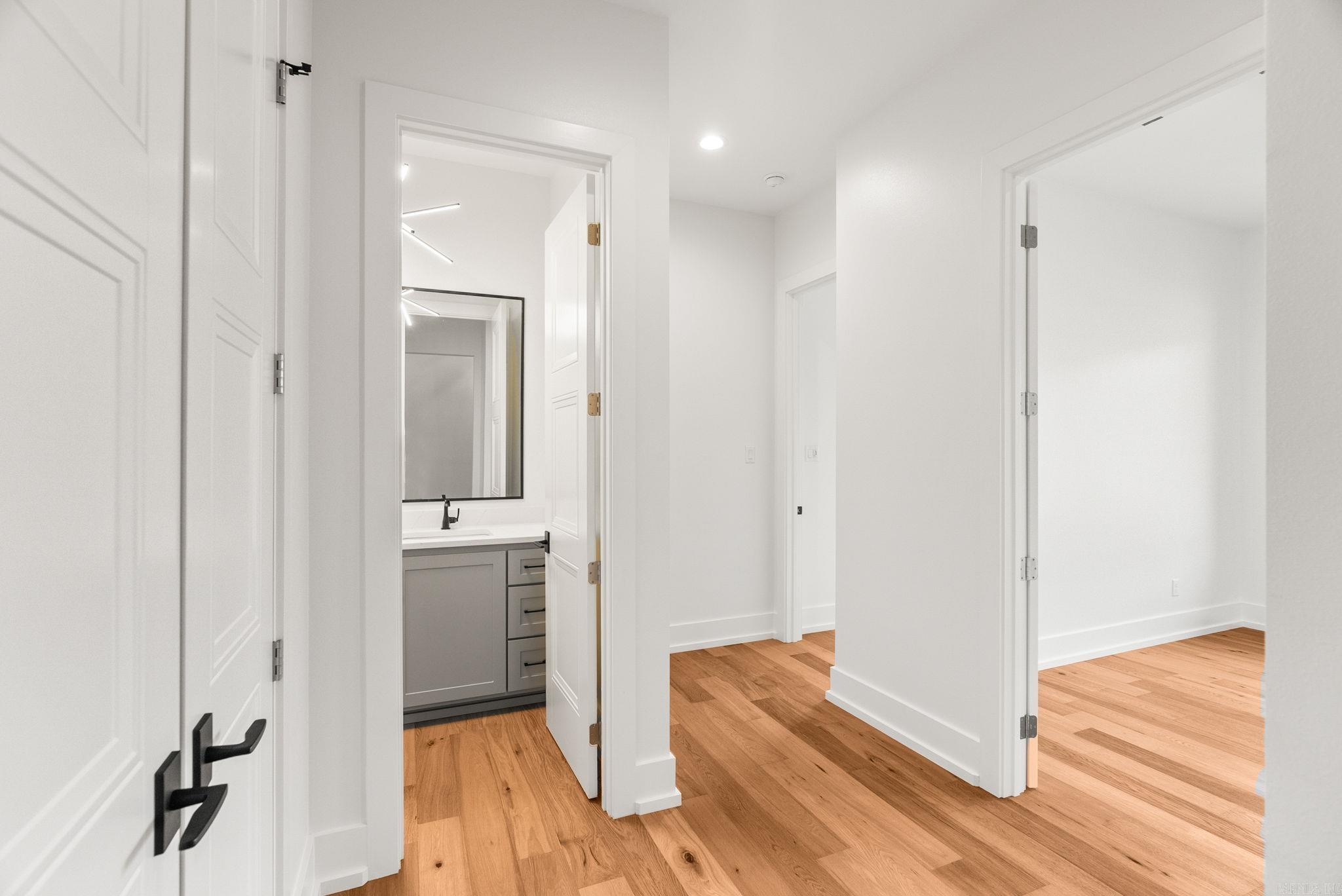 CHENAL VALLEY "FALSTONE COURT" - Residential