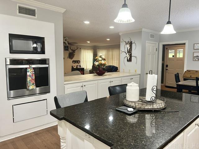 MIKE BERG LAKE - Residential