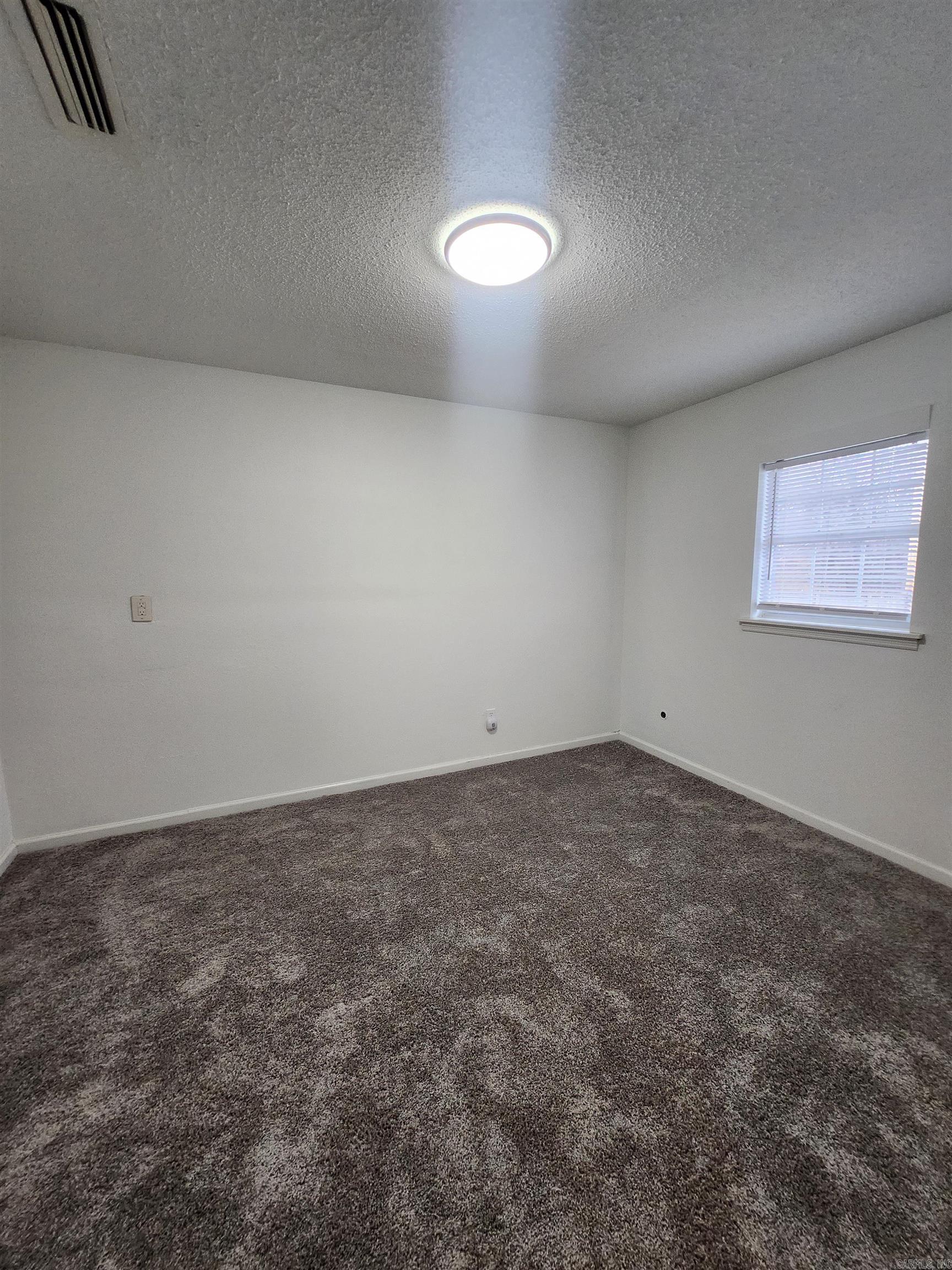 HIDDEN VALLEY - Residential