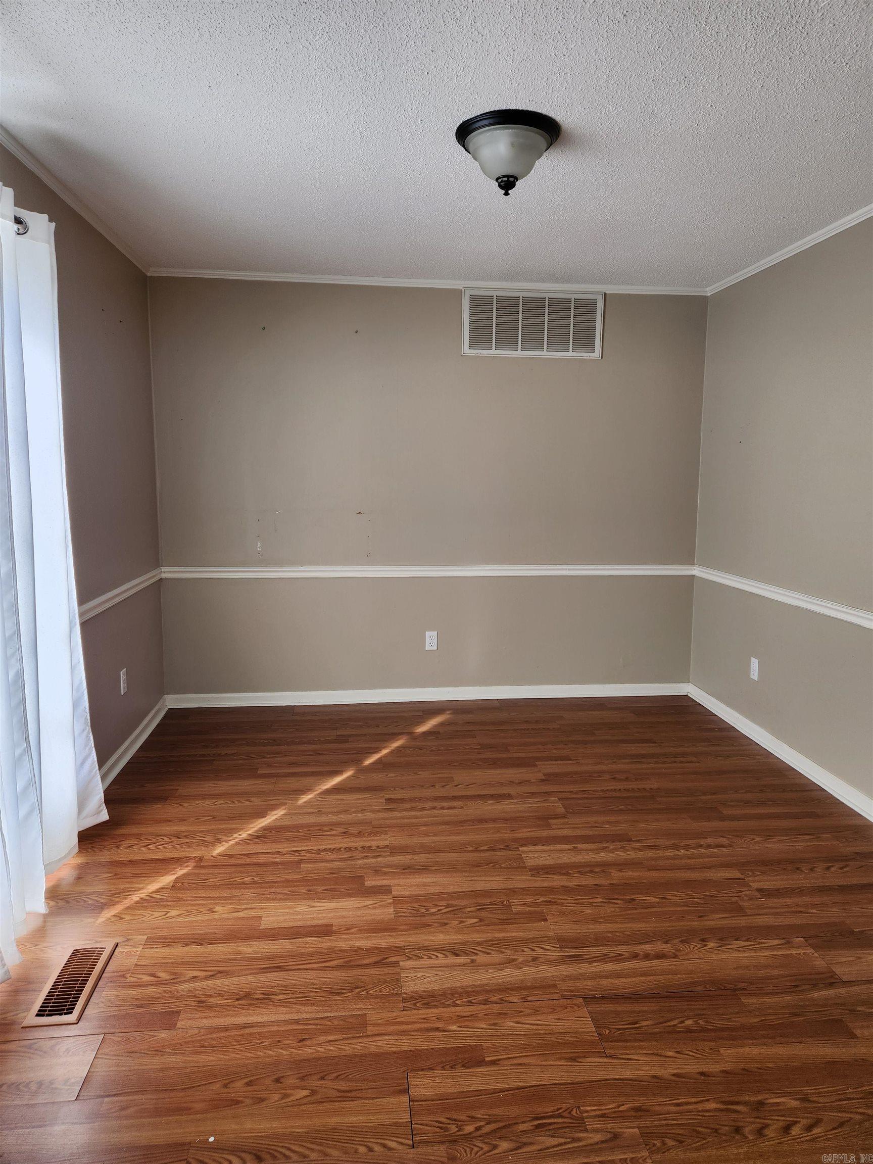 HIDDEN VALLEY - Residential