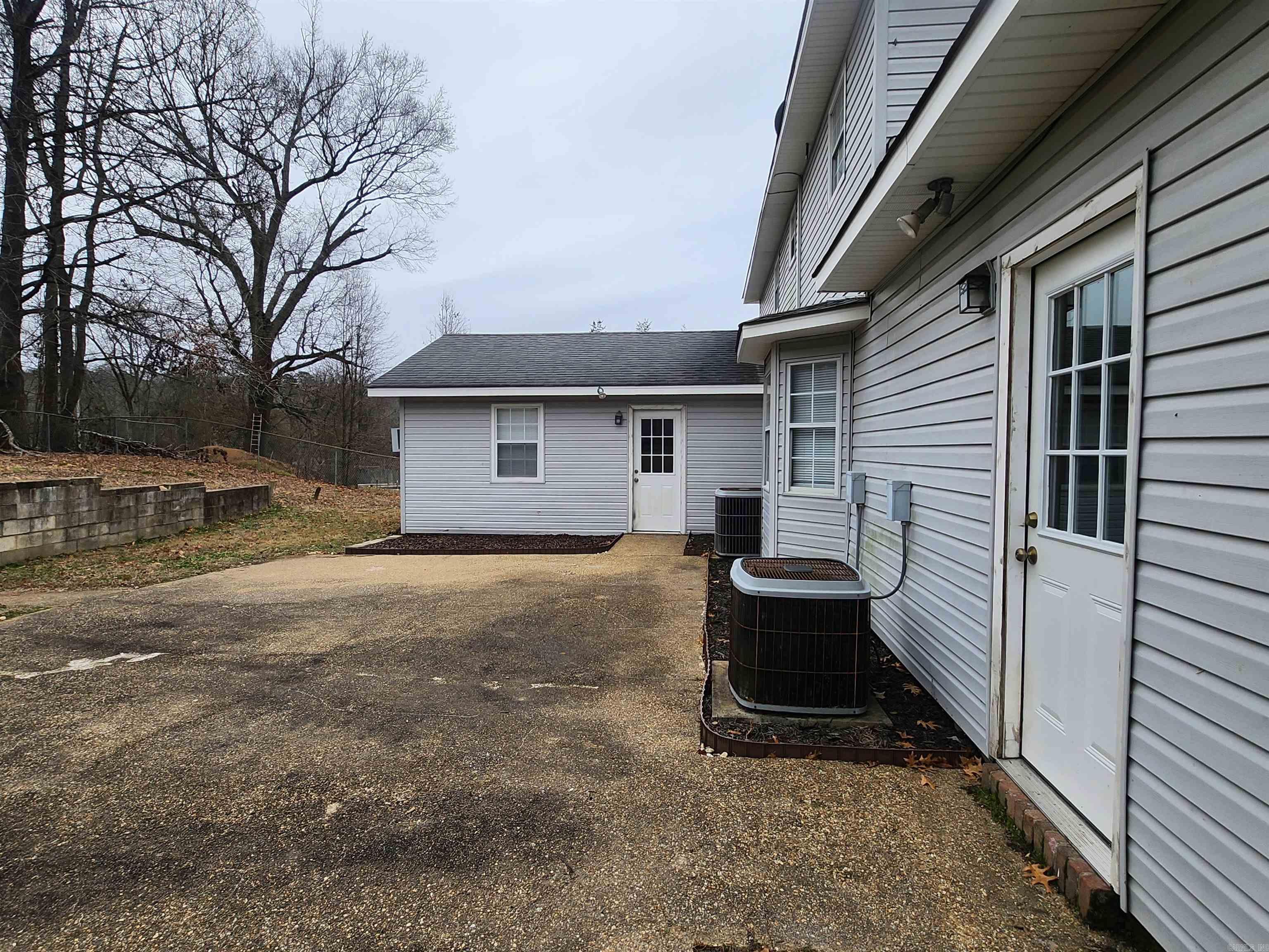 HIDDEN VALLEY - Residential