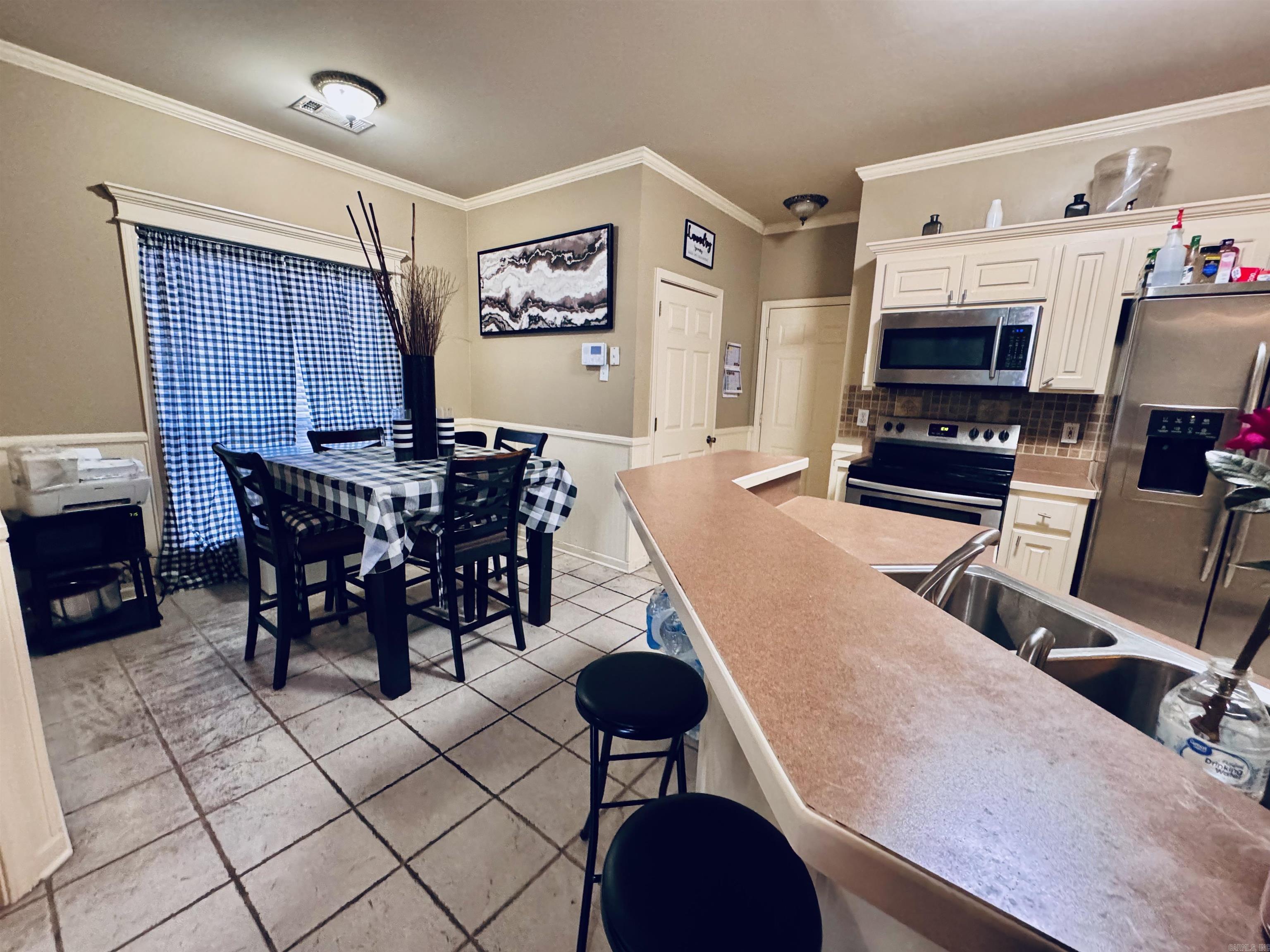 MYSTERY WOODS - Residential