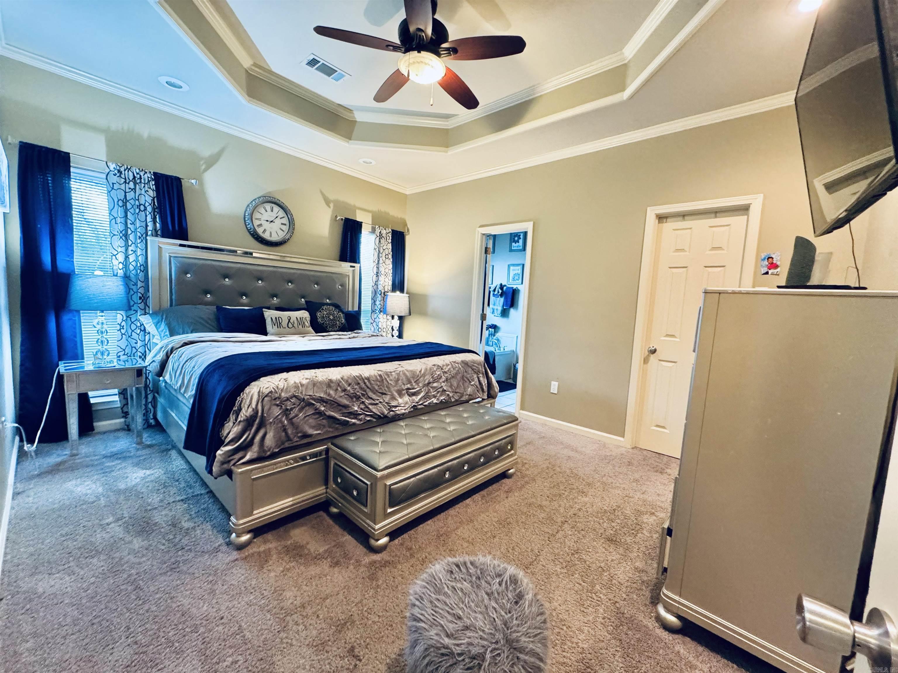 MYSTERY WOODS - Residential